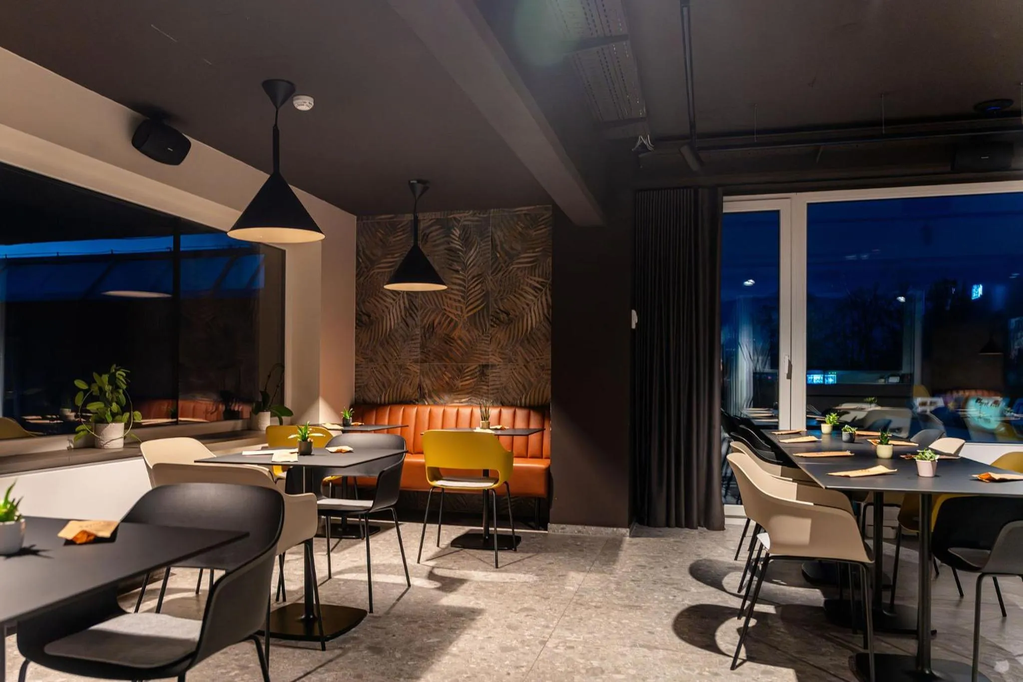 Seating area in Hotel Lonca