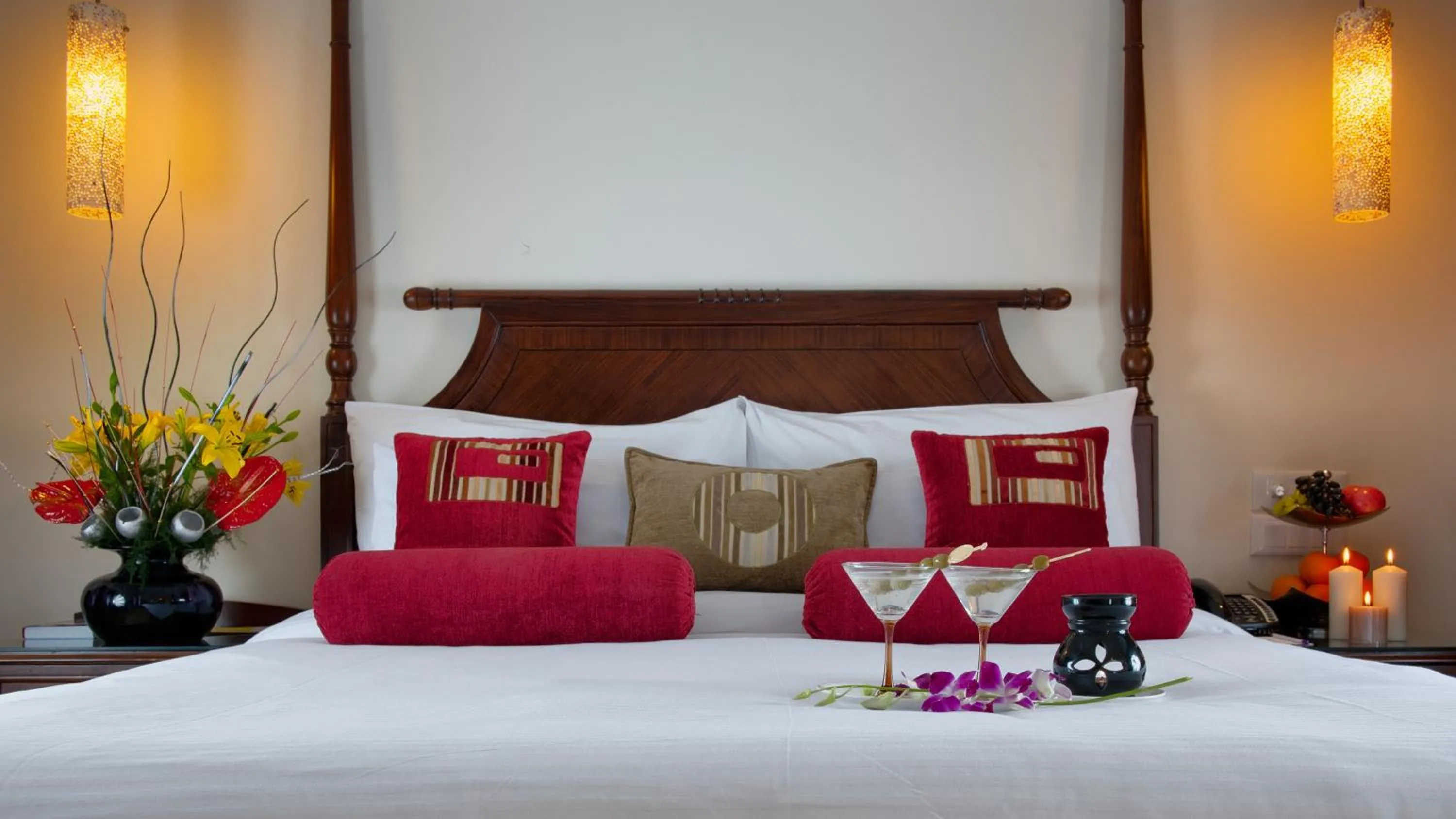 Photo of the whole room, Bed in Royal Orchid Fort Resort Mussoorie