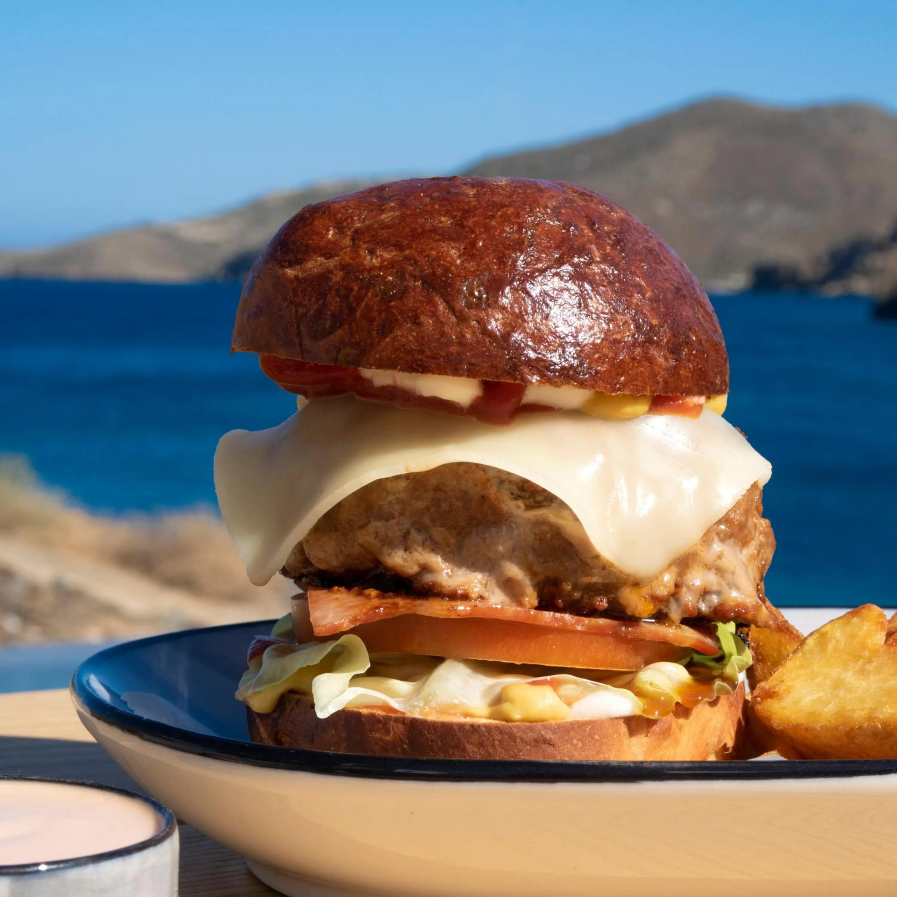 Restaurant/places to eat in Elesia Boutique Hotel