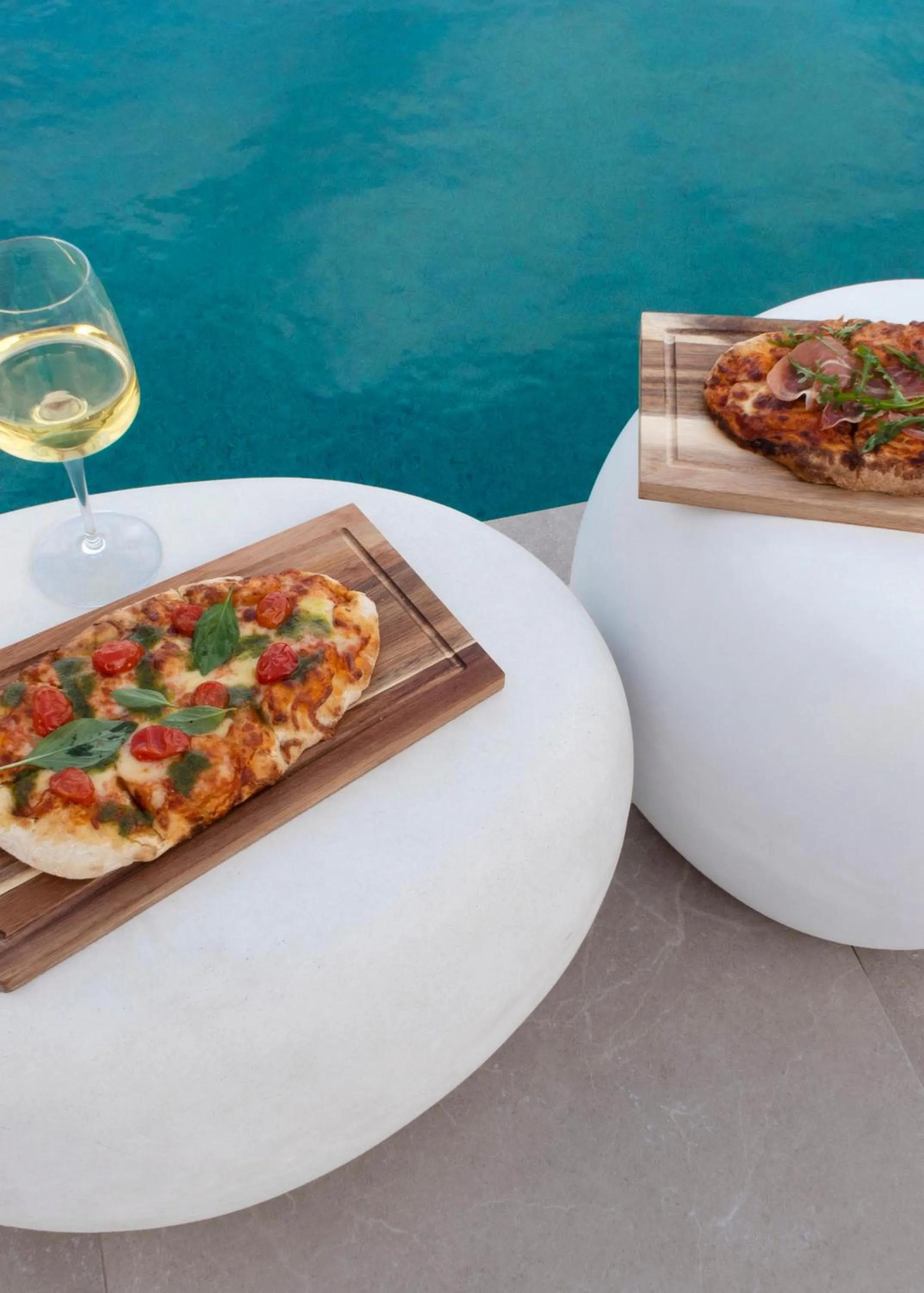 Restaurant/places to eat in Elesia Boutique Hotel