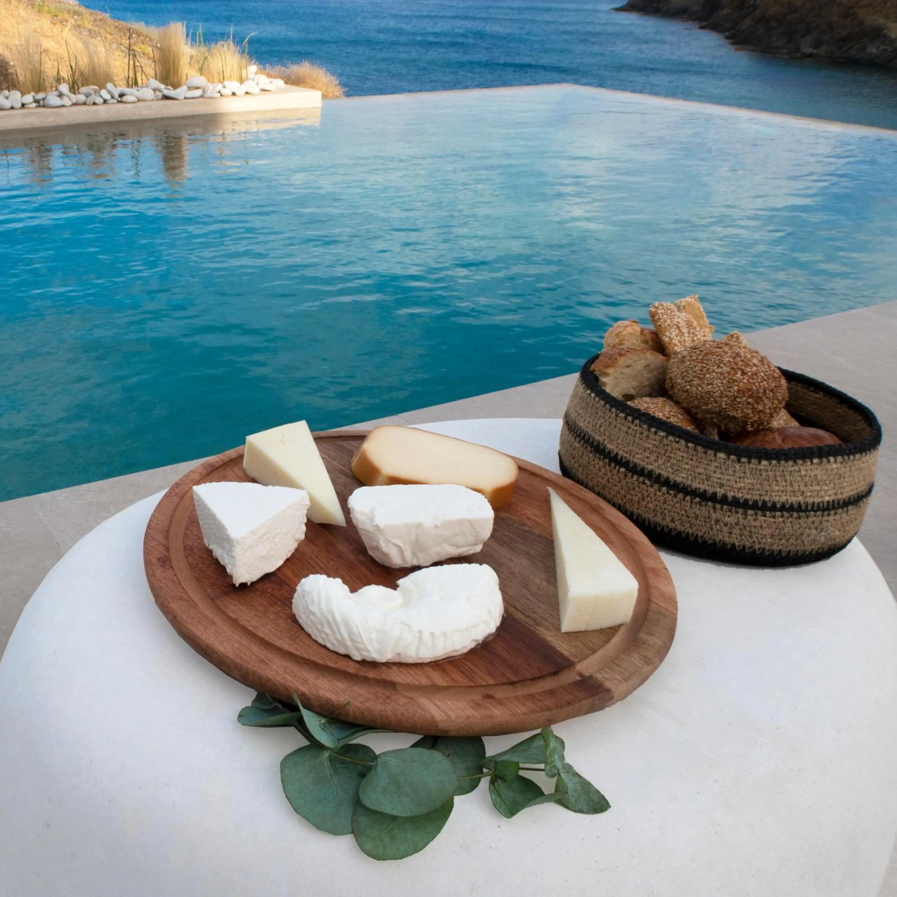 Restaurant/places to eat in Elesia Boutique Hotel