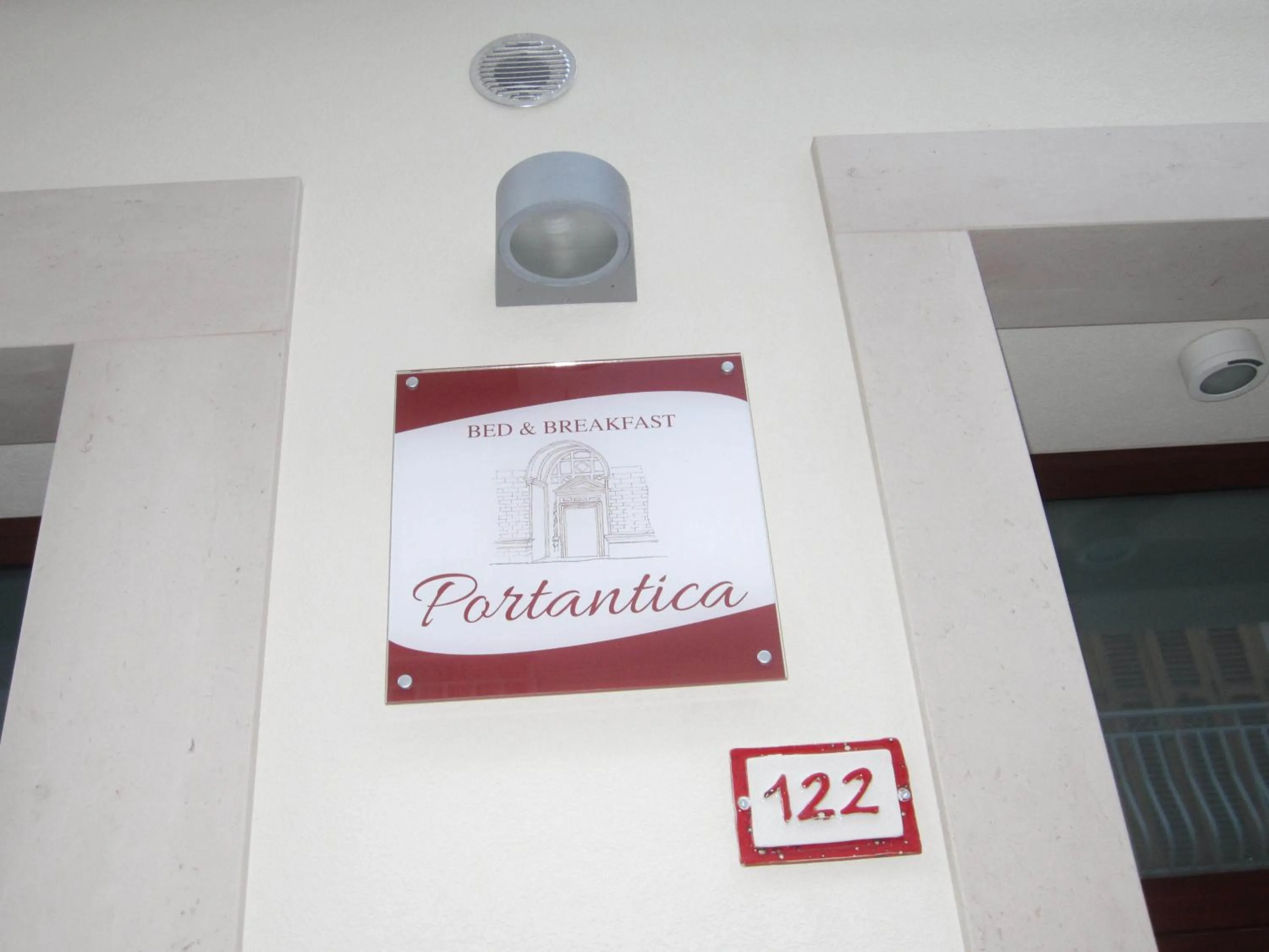 Property logo or sign in Portantica