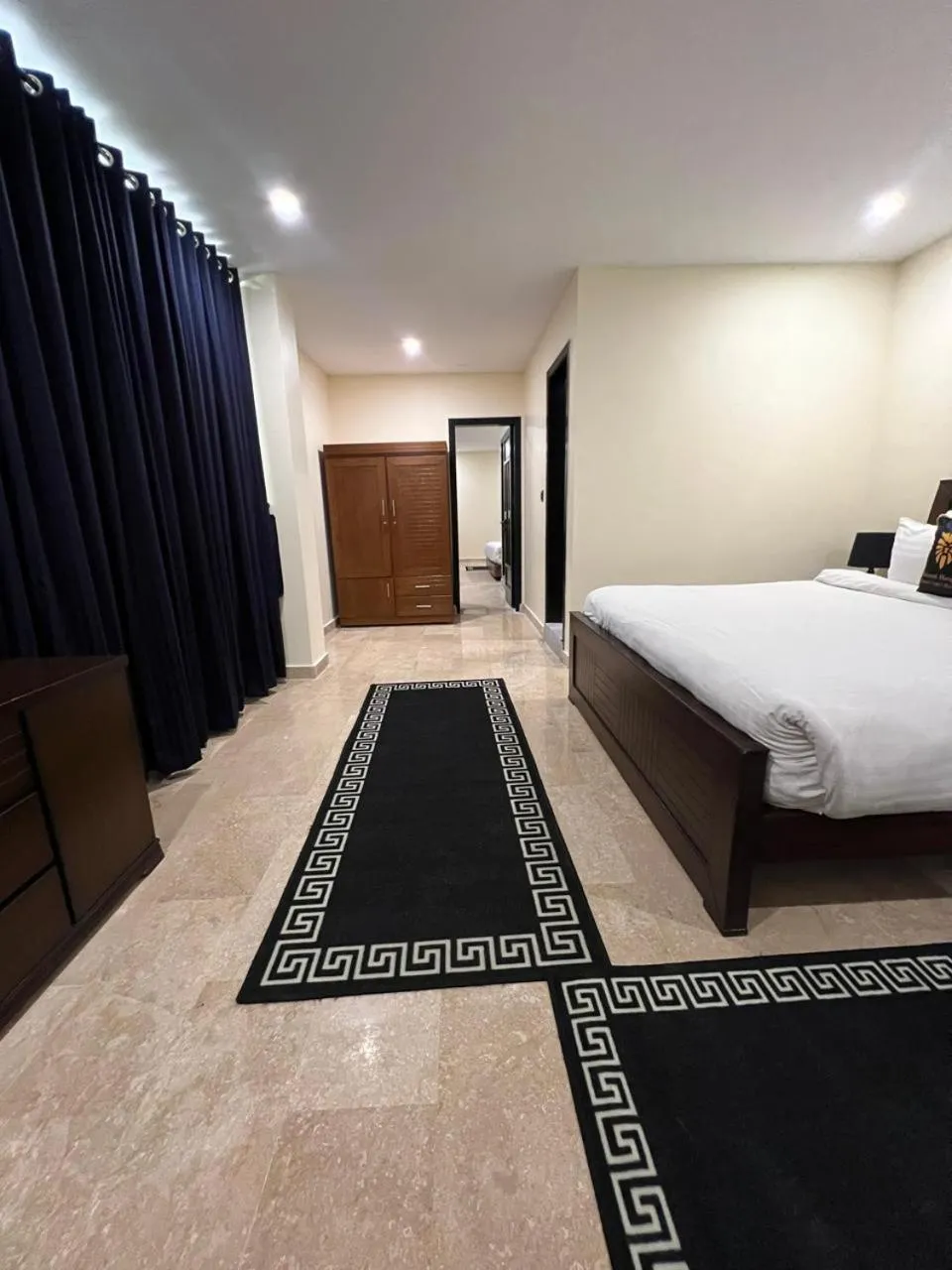 Photo of the whole room, Bed in BULAND HEIGHTS