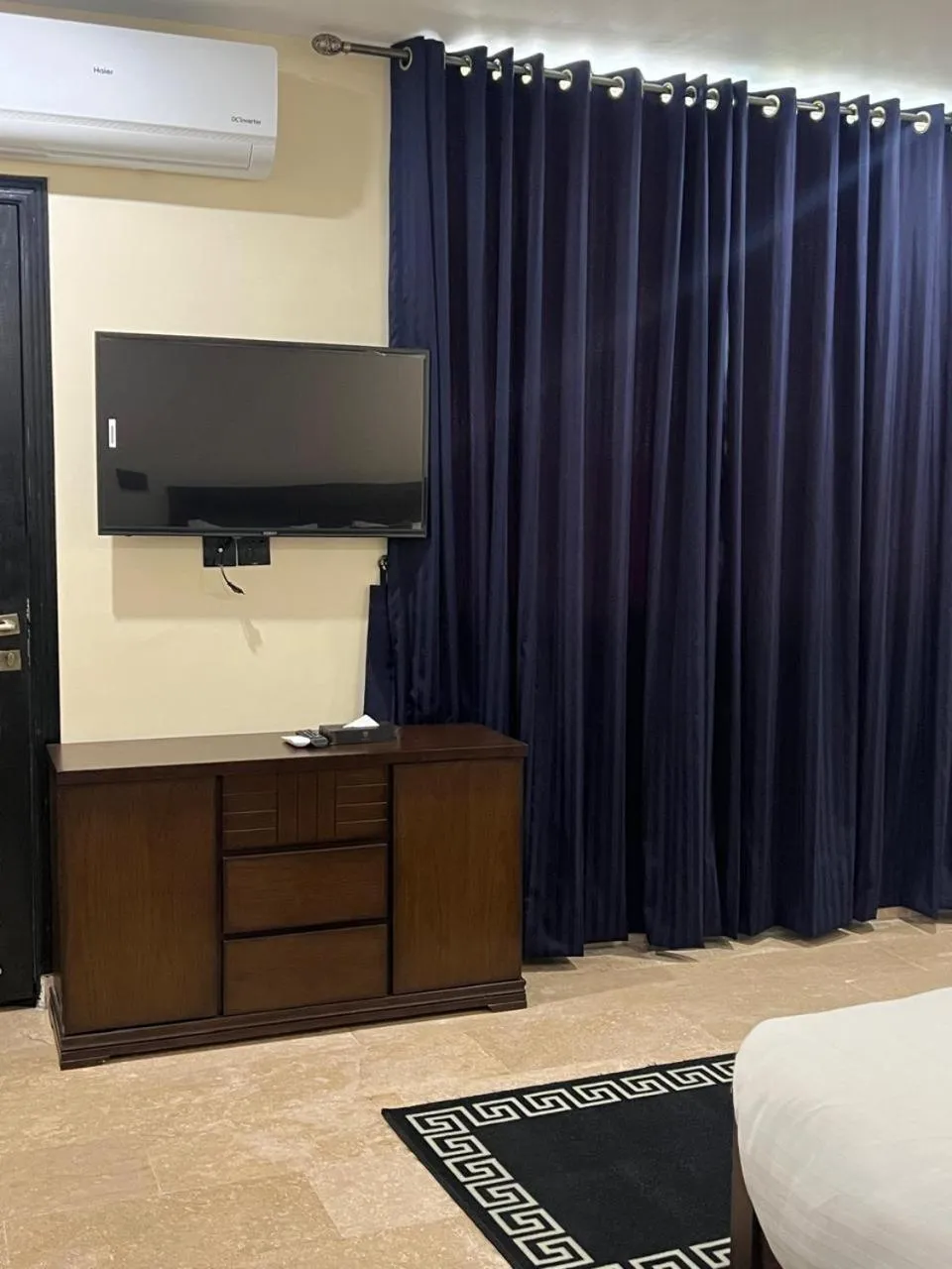TV and multimedia in BULAND HEIGHTS