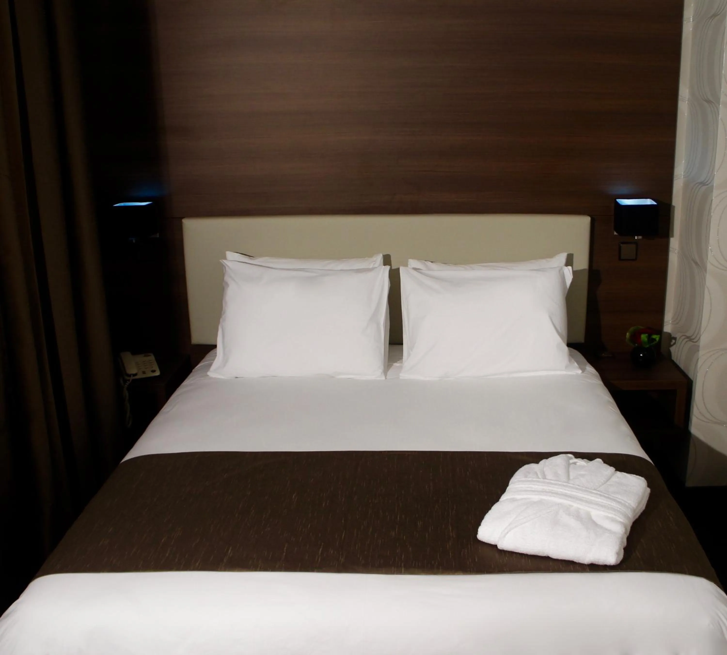 Property building, Bed in Al Khaima City Center