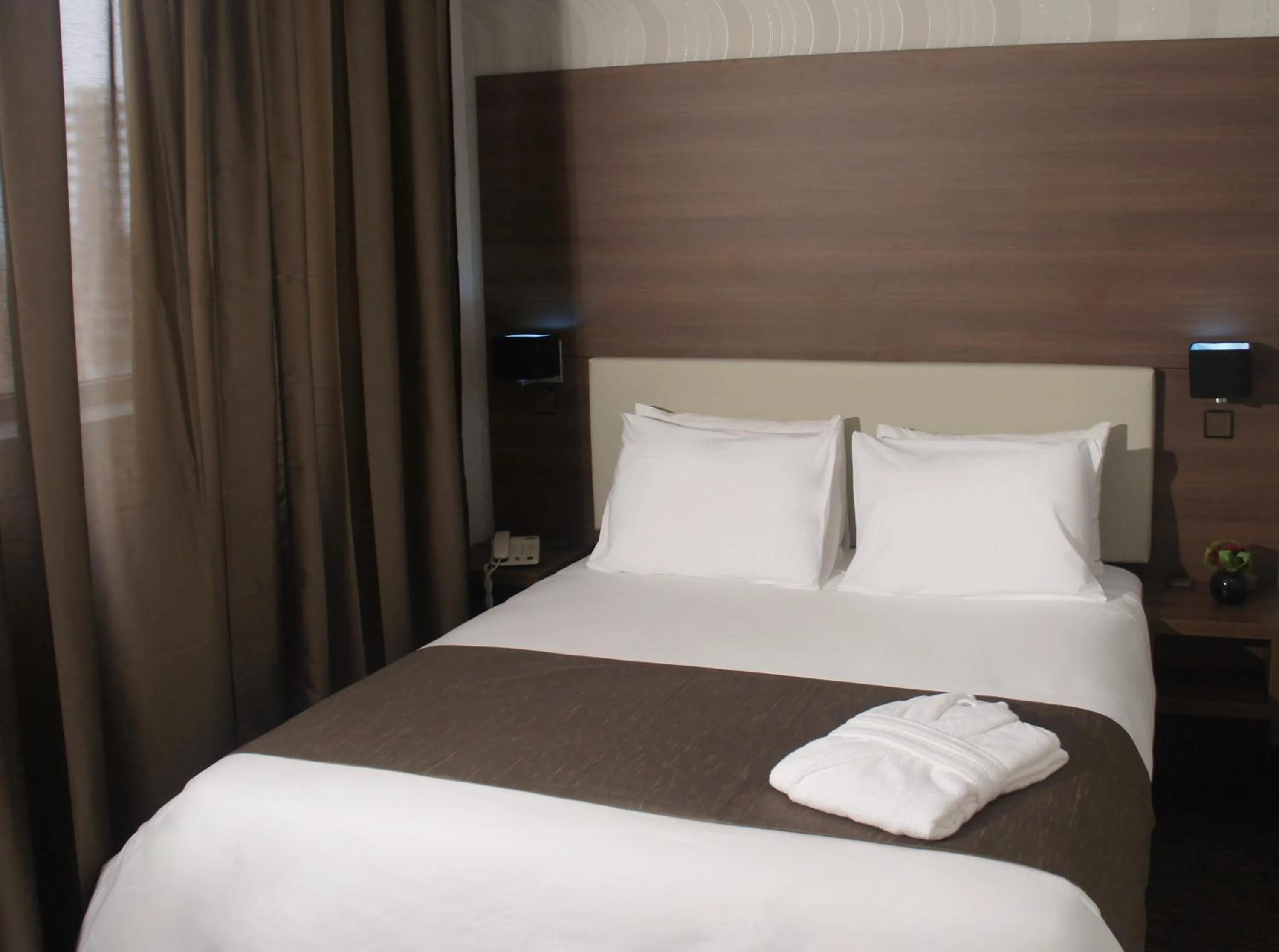 Bed in Al Khaima City Center