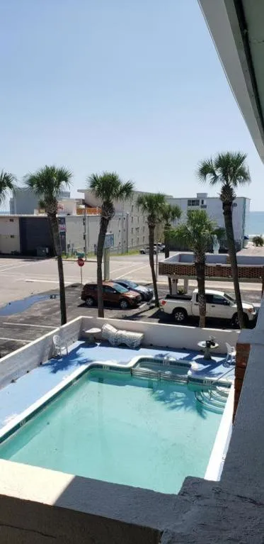 Pool view in Palmsbythebeach