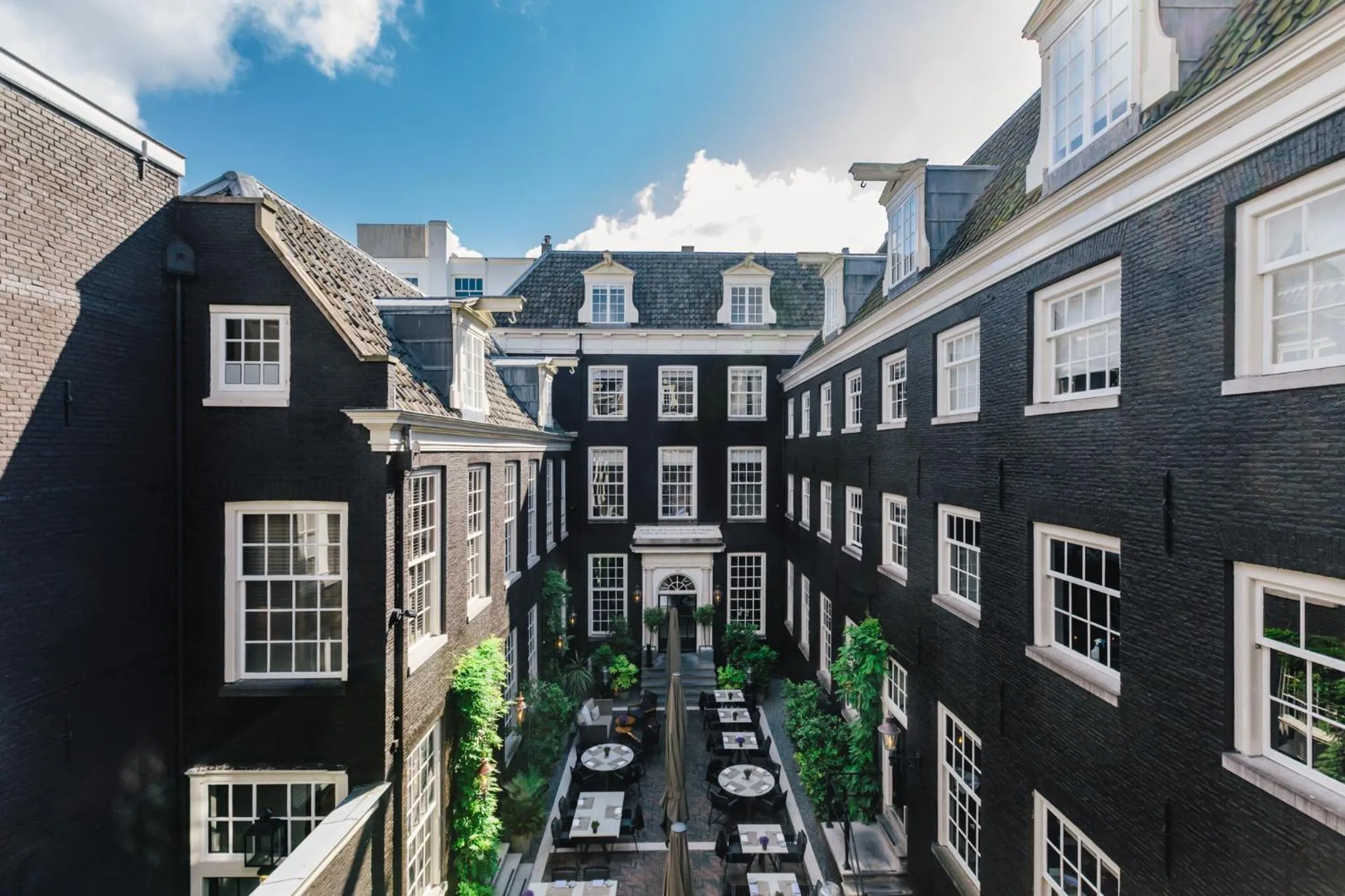 Garden in The Dylan Amsterdam - The Leading Hotels of the World