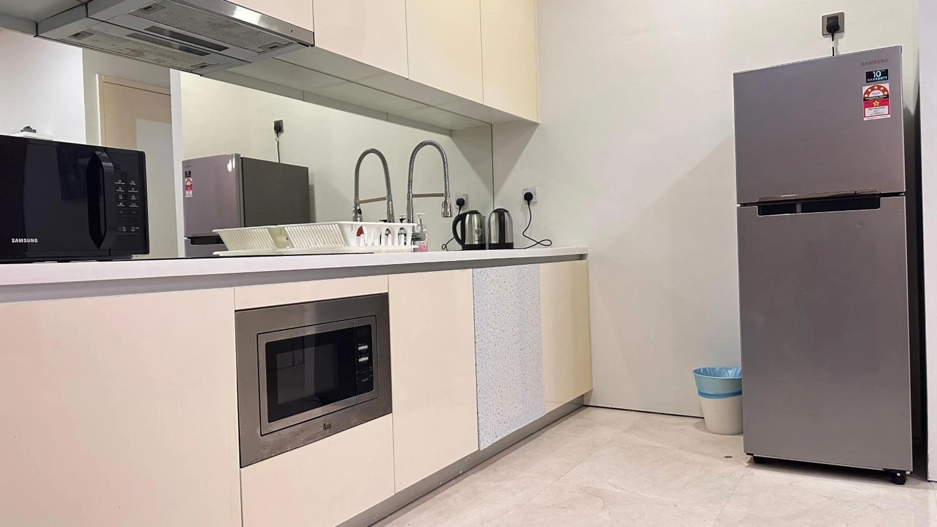 Kitchen or kitchenette in Soho Suites KLCC By Grand Suites KL