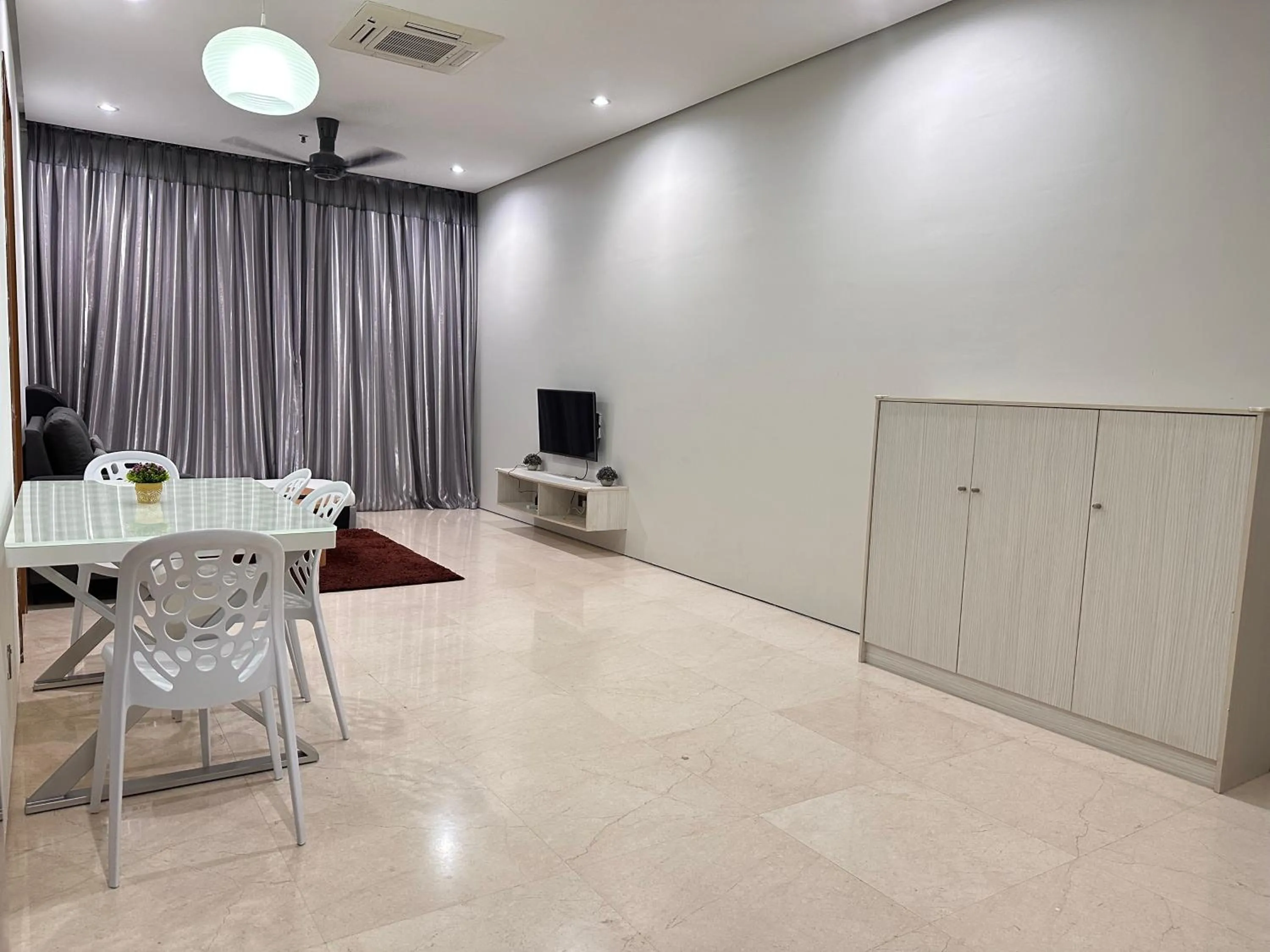 TV and multimedia in Soho Suites KLCC By Grand Suites KL