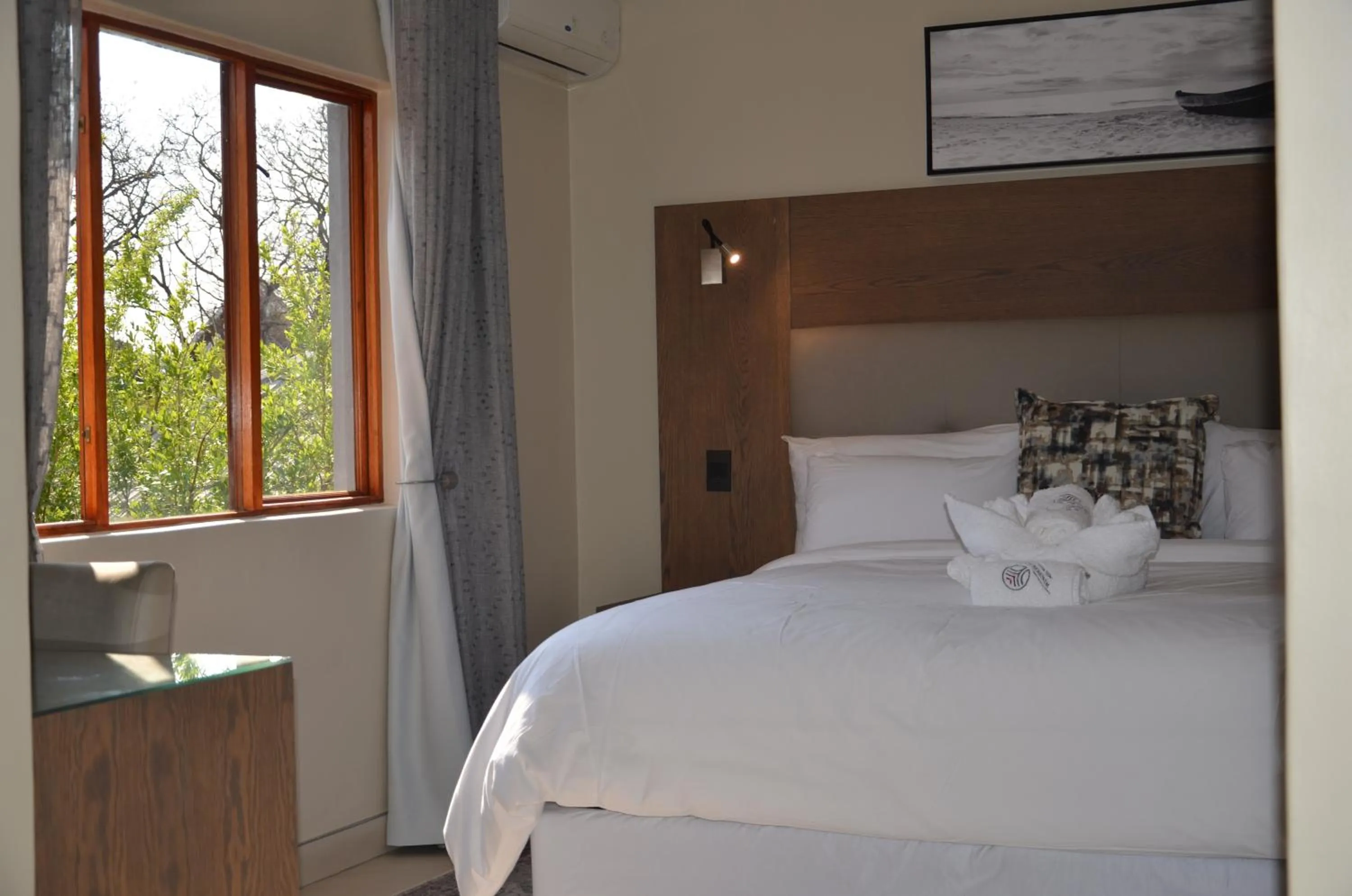 Bedroom, Bed in Windhoek Gardens Boutique Hotel