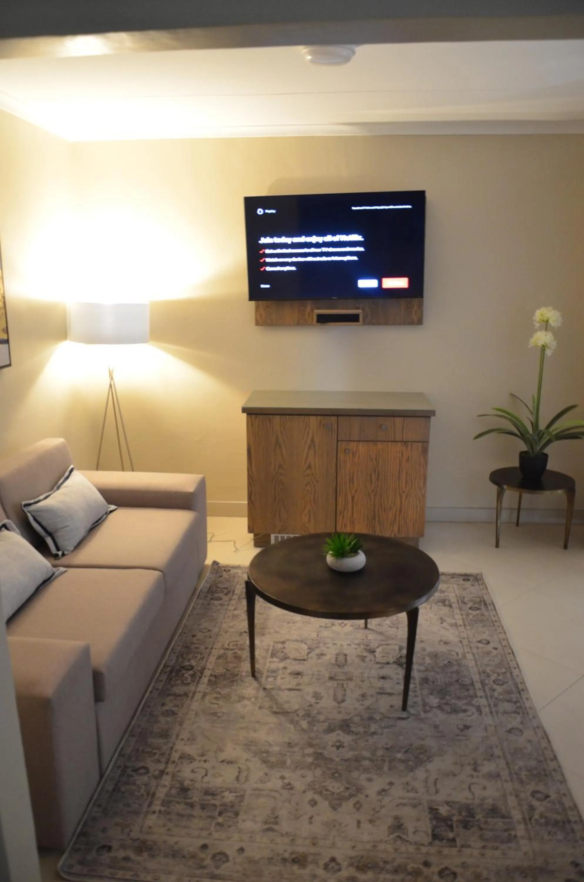 TV and multimedia in Windhoek Gardens Boutique Hotel