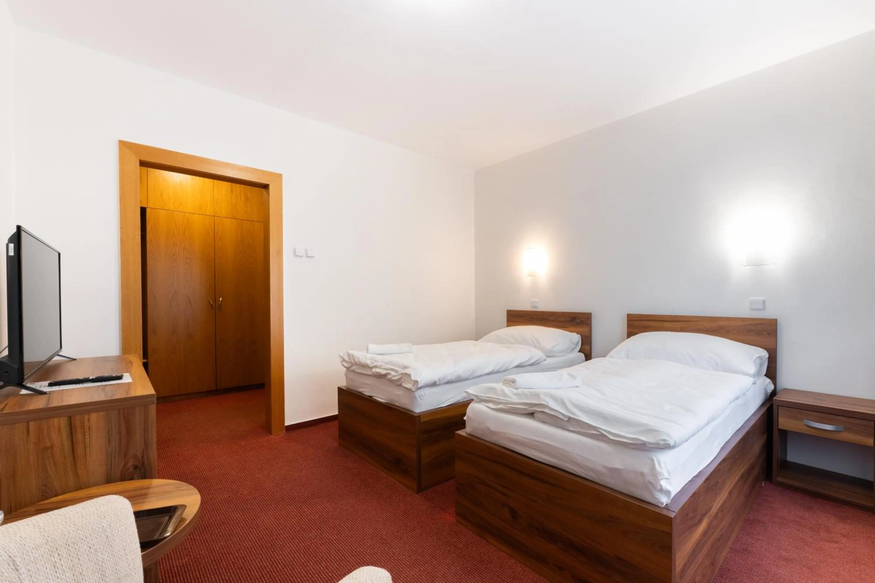 Bed in Hotel Širák