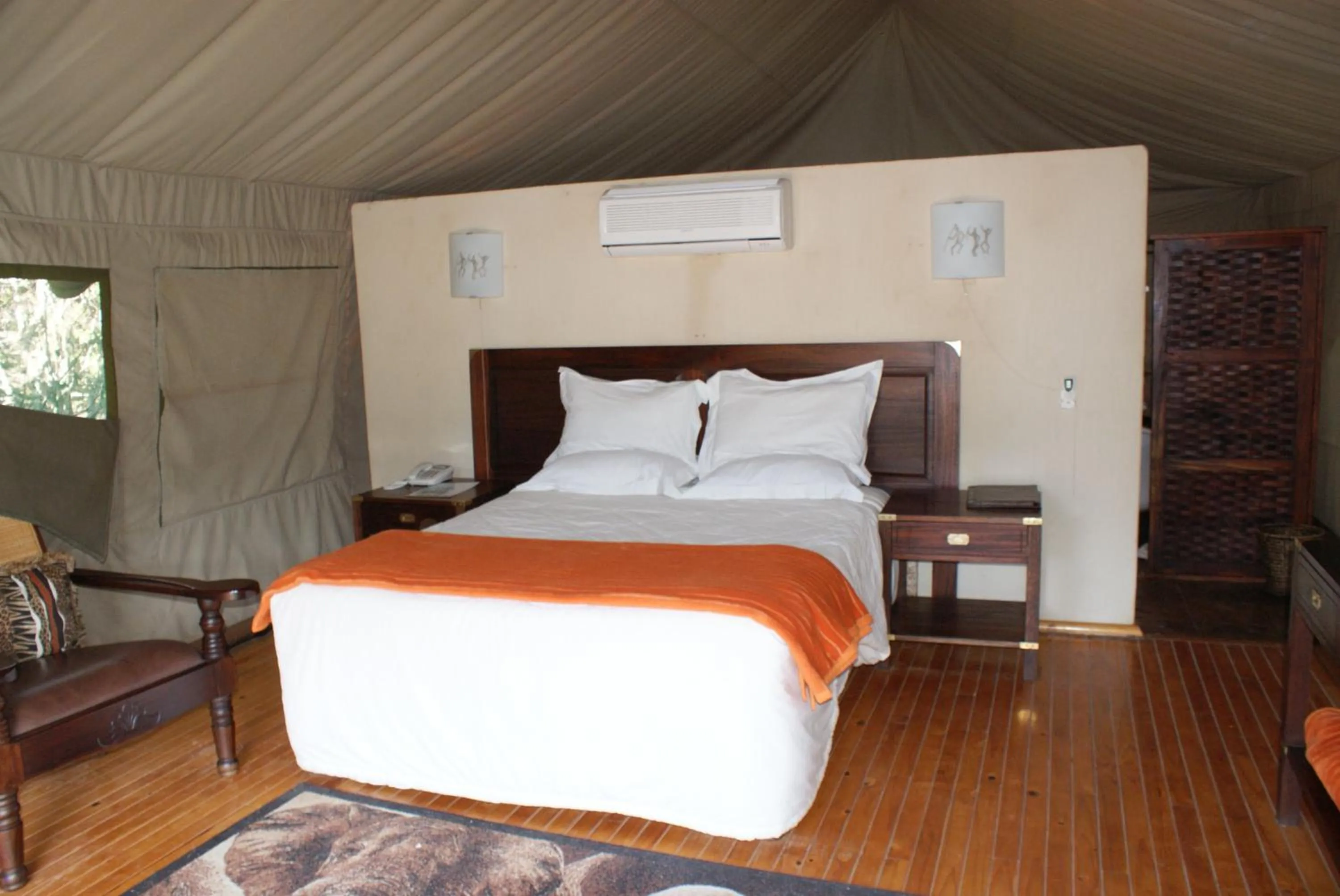 Bedroom, Bed in Inkwenkwezi Private Game Reserve
