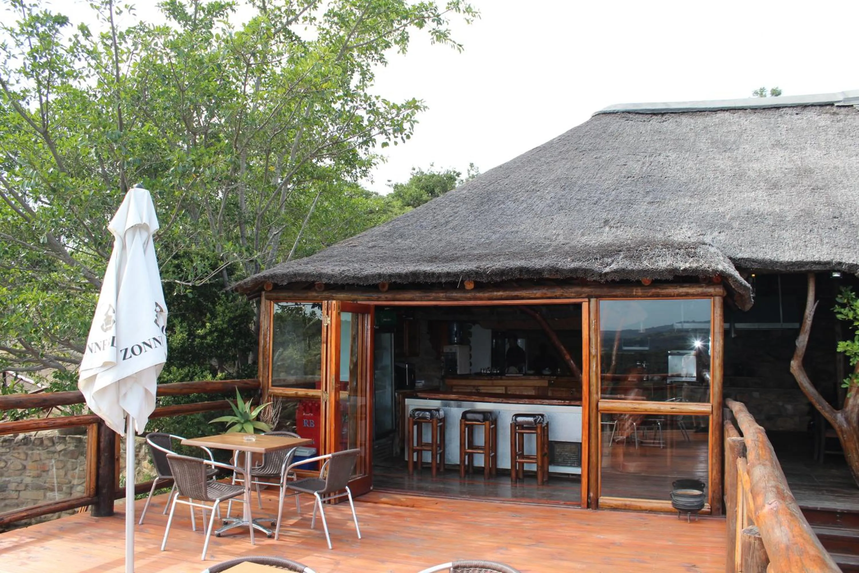 Drinks in Inkwenkwezi Private Game Reserve