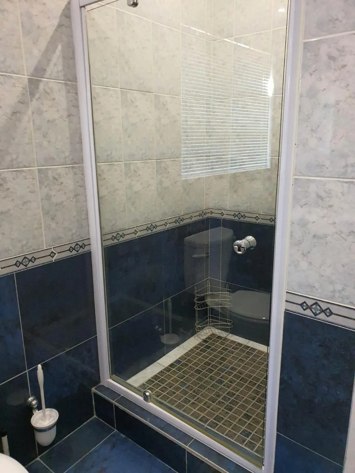 Shower in Ringwood Villa