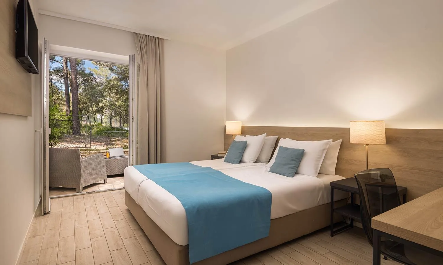 Bed in Aminess Younique Senses Resort