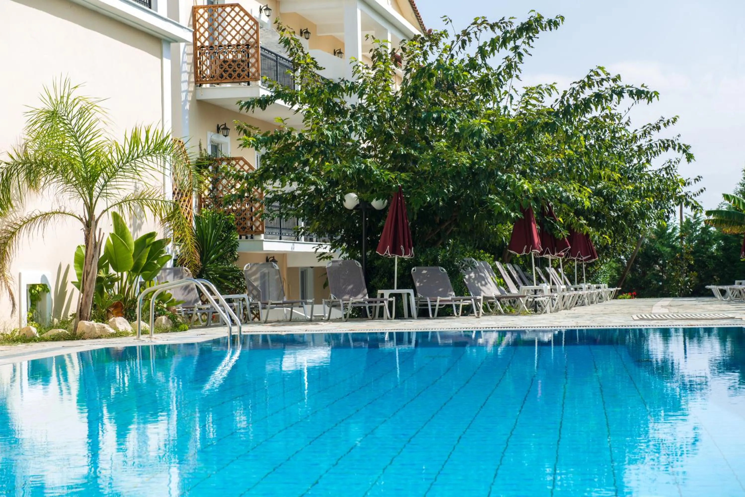 Swimming pool in California Beach Hotel - Adults Only