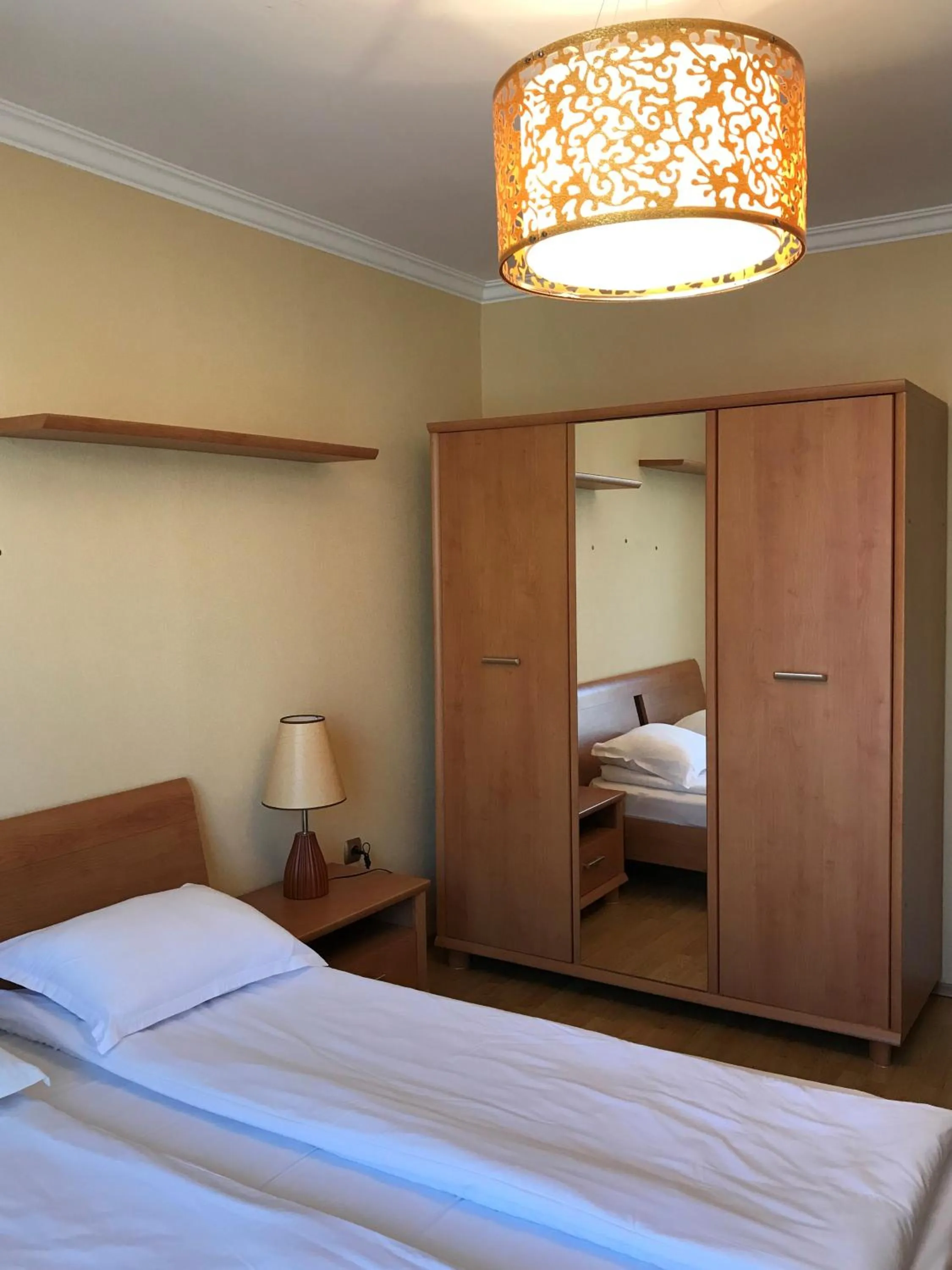 Bed in ApartComplex Splendid