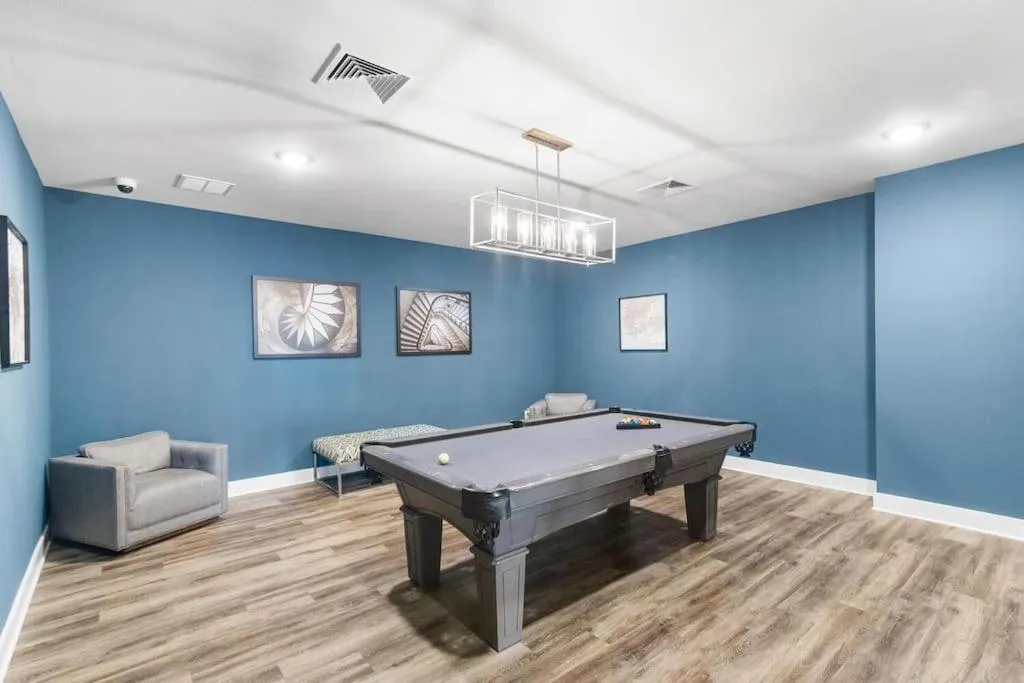 Luxe 1BR/1BA: Dive, Rest, Explore. Book Now!