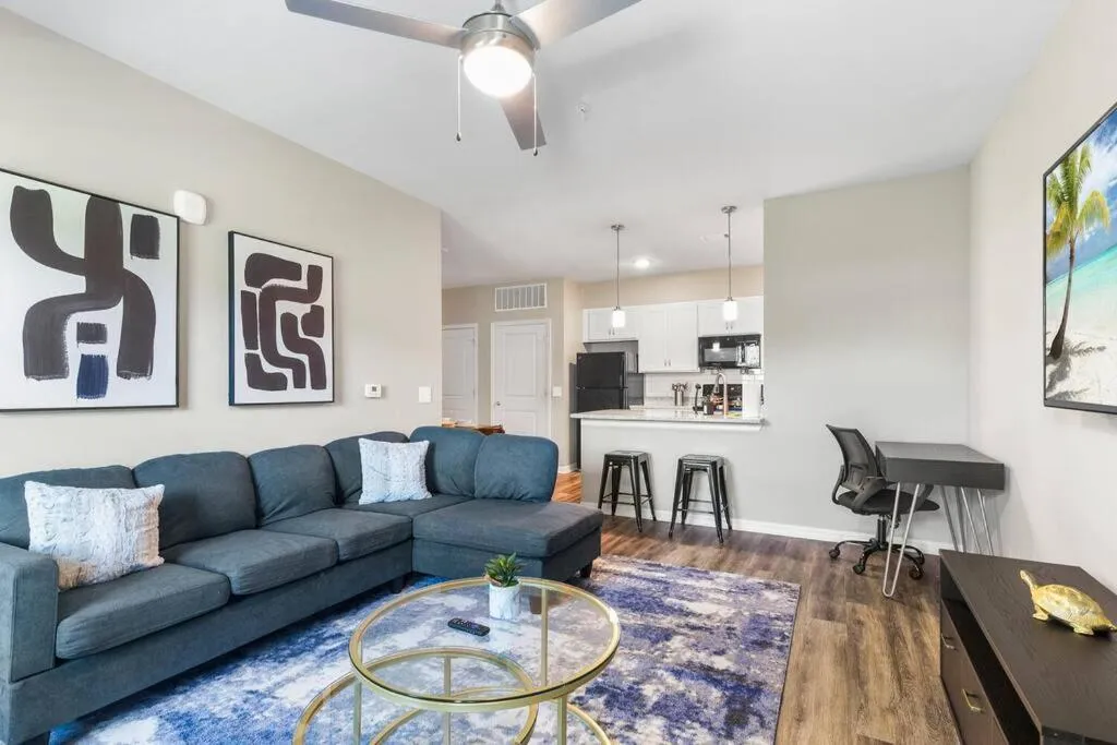 Luxe 1BR/1BA: Dive, Rest, Explore. Book Now!