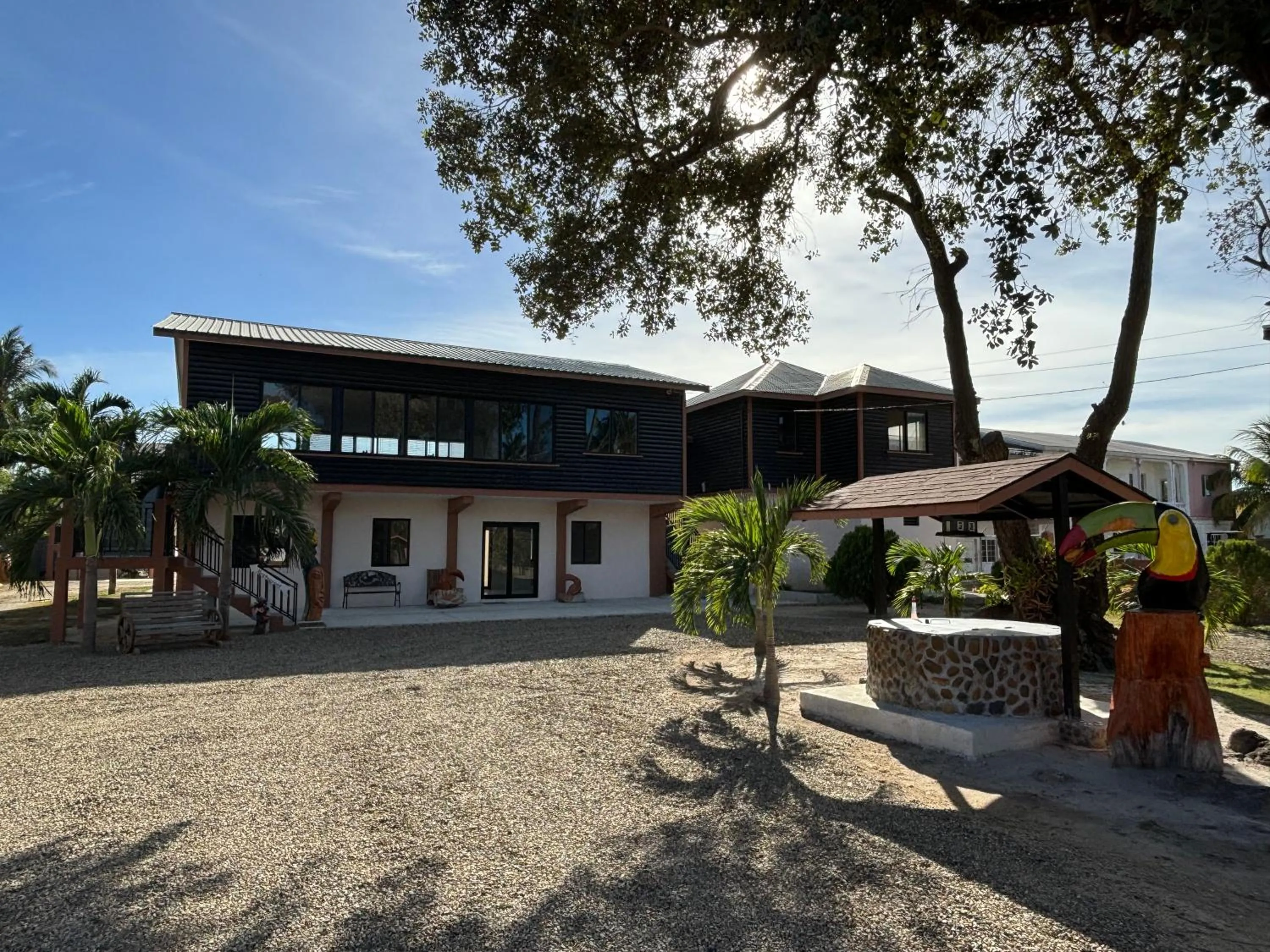 Restaurant/places to eat in The Toucan Inn