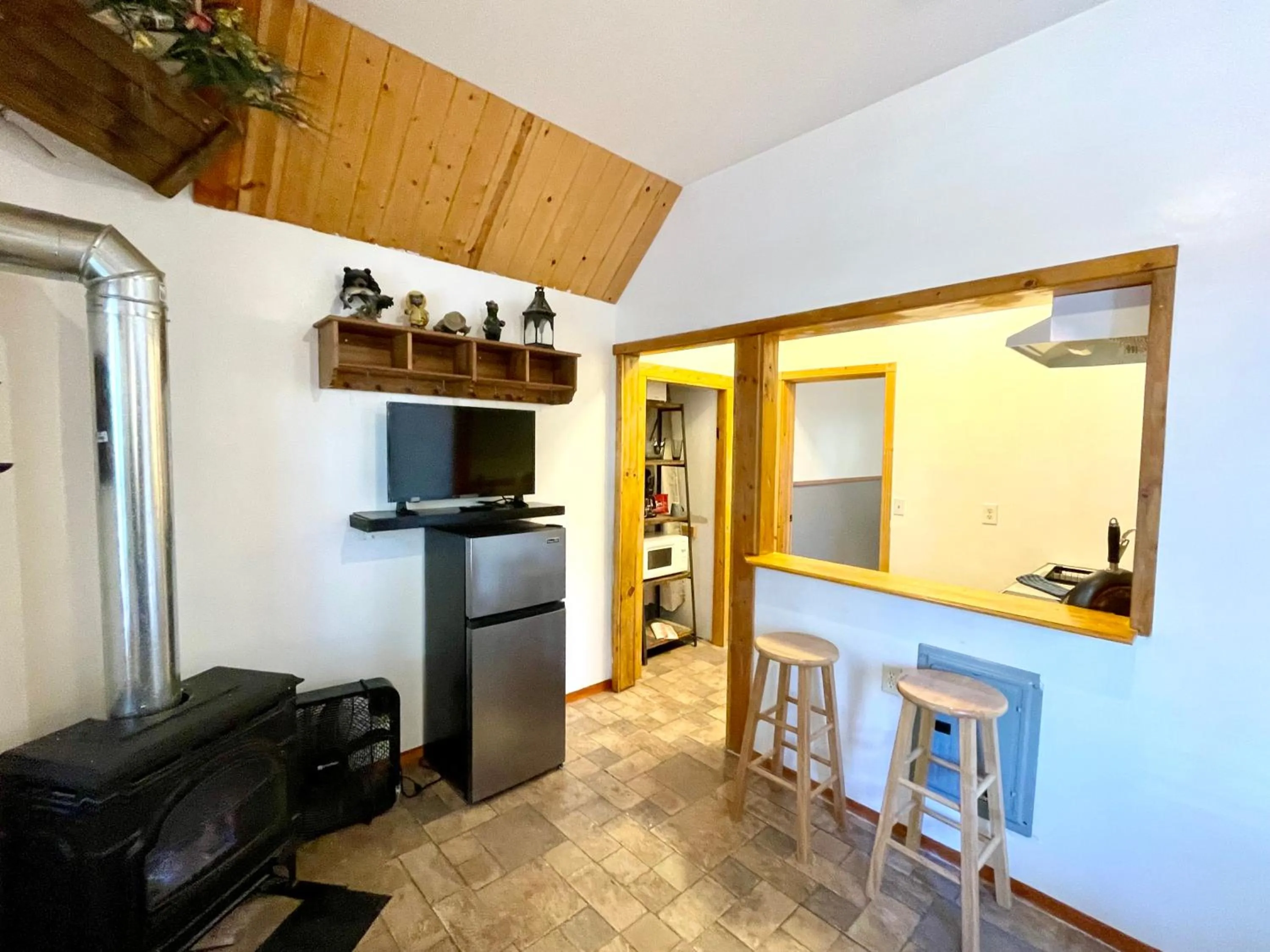 Kitchen or kitchenette in Boulder Bay Cottages