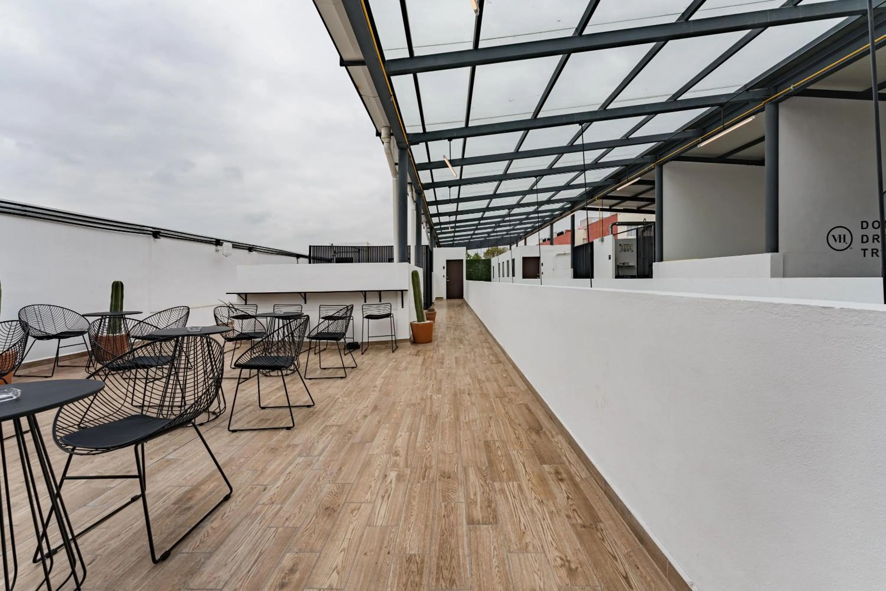 Balcony/Terrace in Mariano Escobedo Apartments by VH