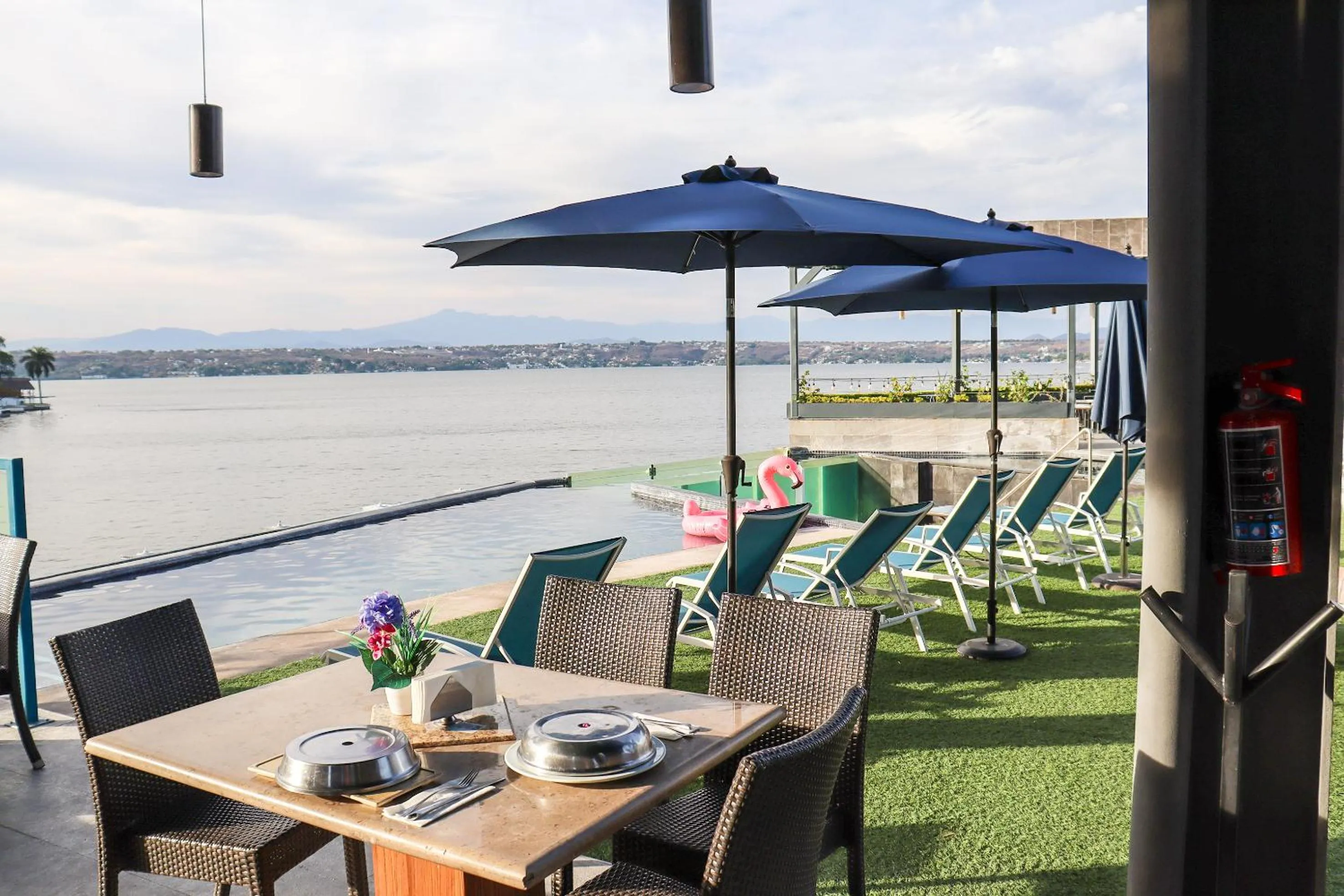 Day in Vlú Hotel Tequesquitengo