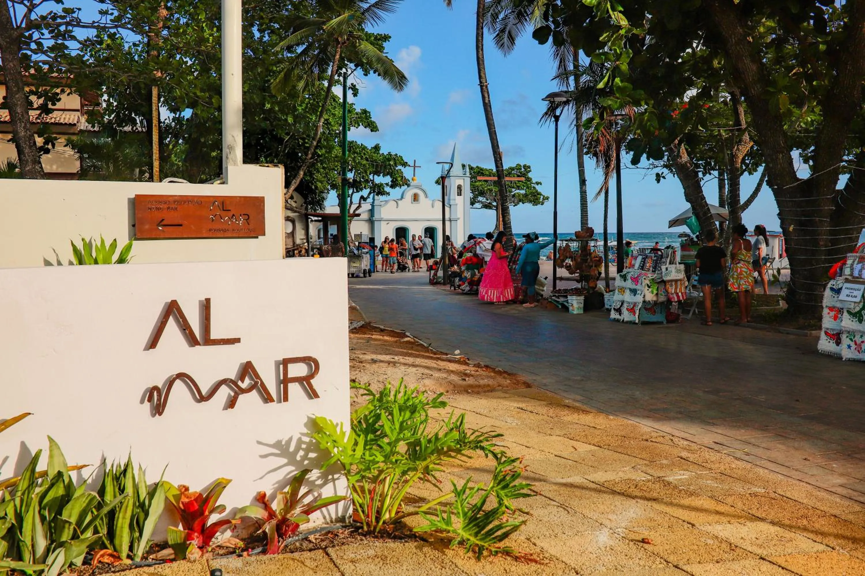 Facade/entrance in AL MAR SUÍTES