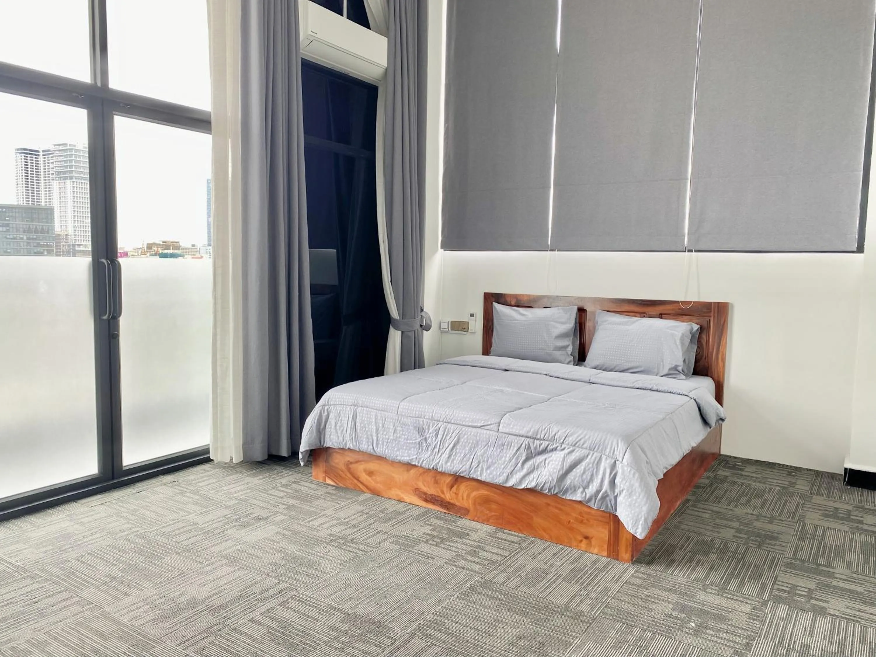 Bedroom, Bed in WH Chamkarmon Residence