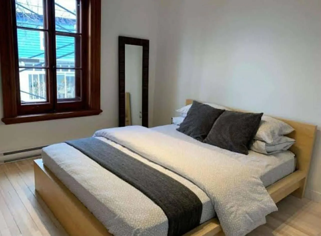 Bed in Magnifique appartement Vieux-Lévis