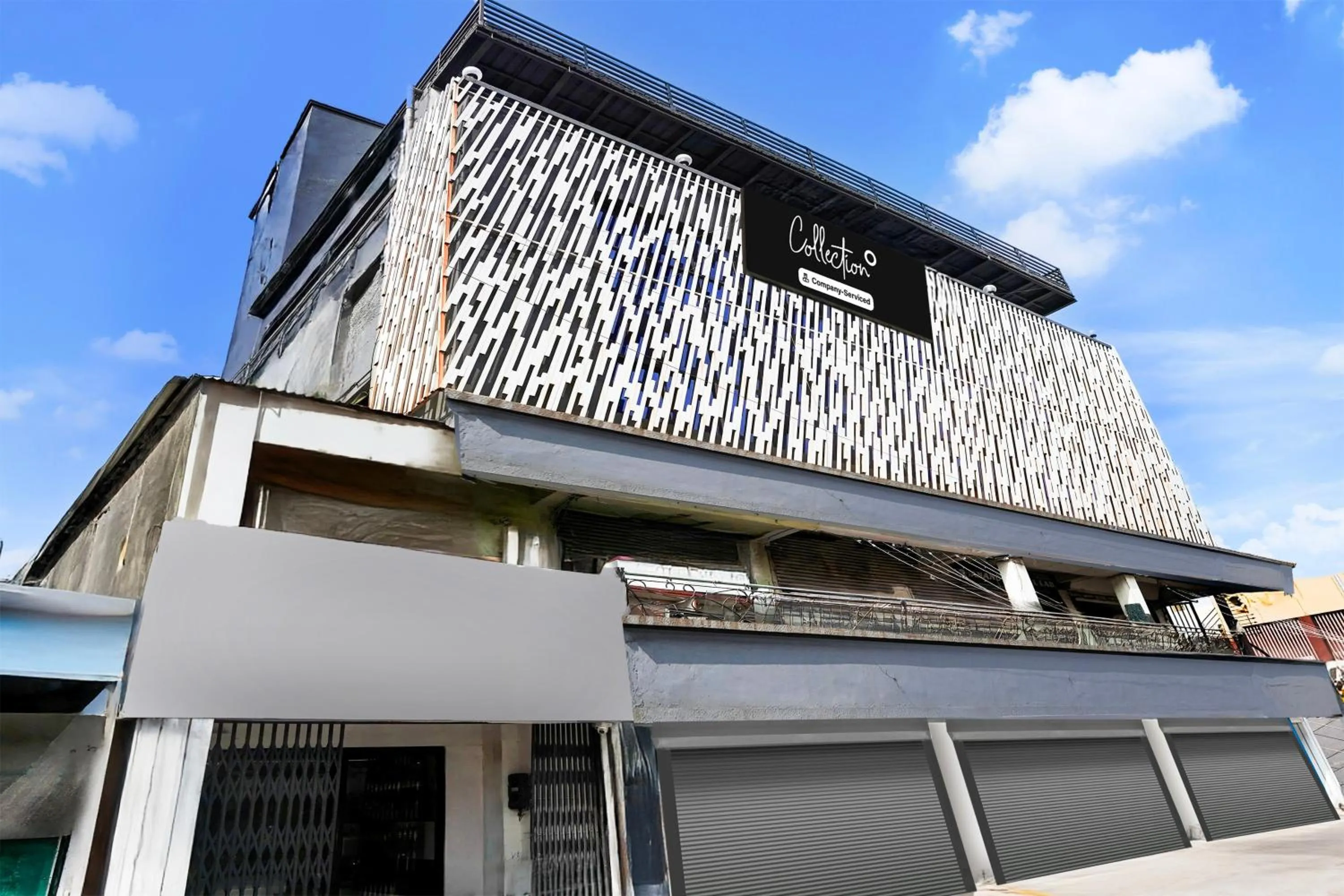 Facade/entrance in Super Collection O Maninagar Formerly Park Land