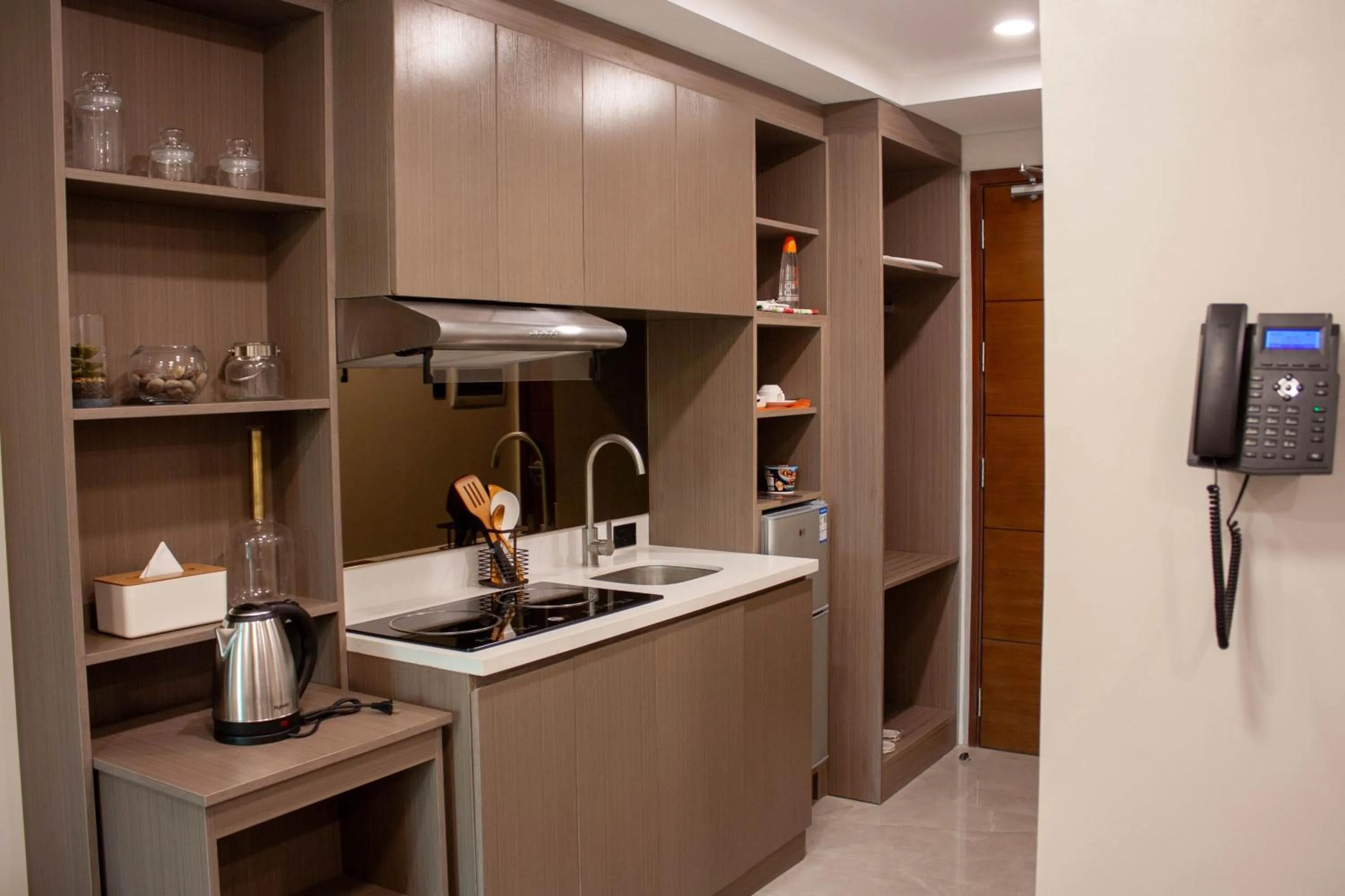 Kitchen or kitchenette in Hayat Sky Towers