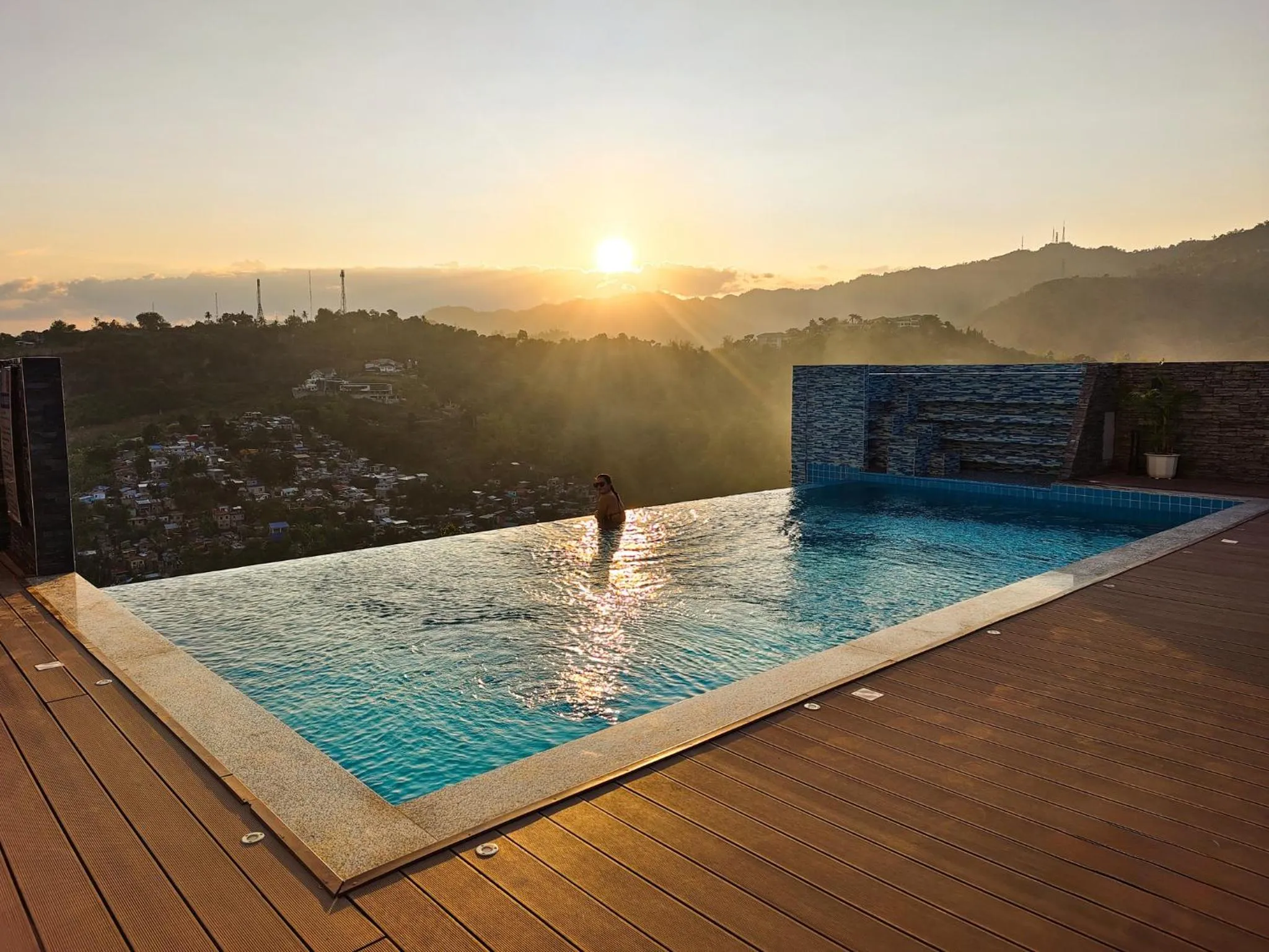 Swimming pool in Hayat Sky Towers