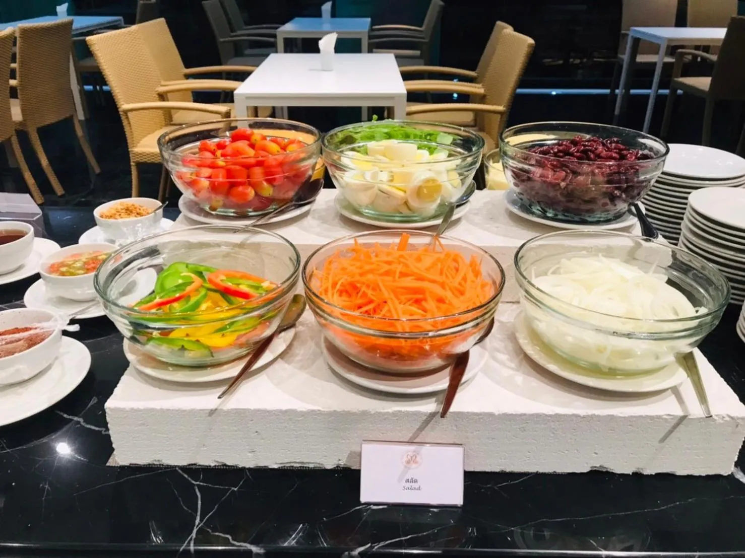 Buffet breakfast in Mayflower Grande Suite Hotel