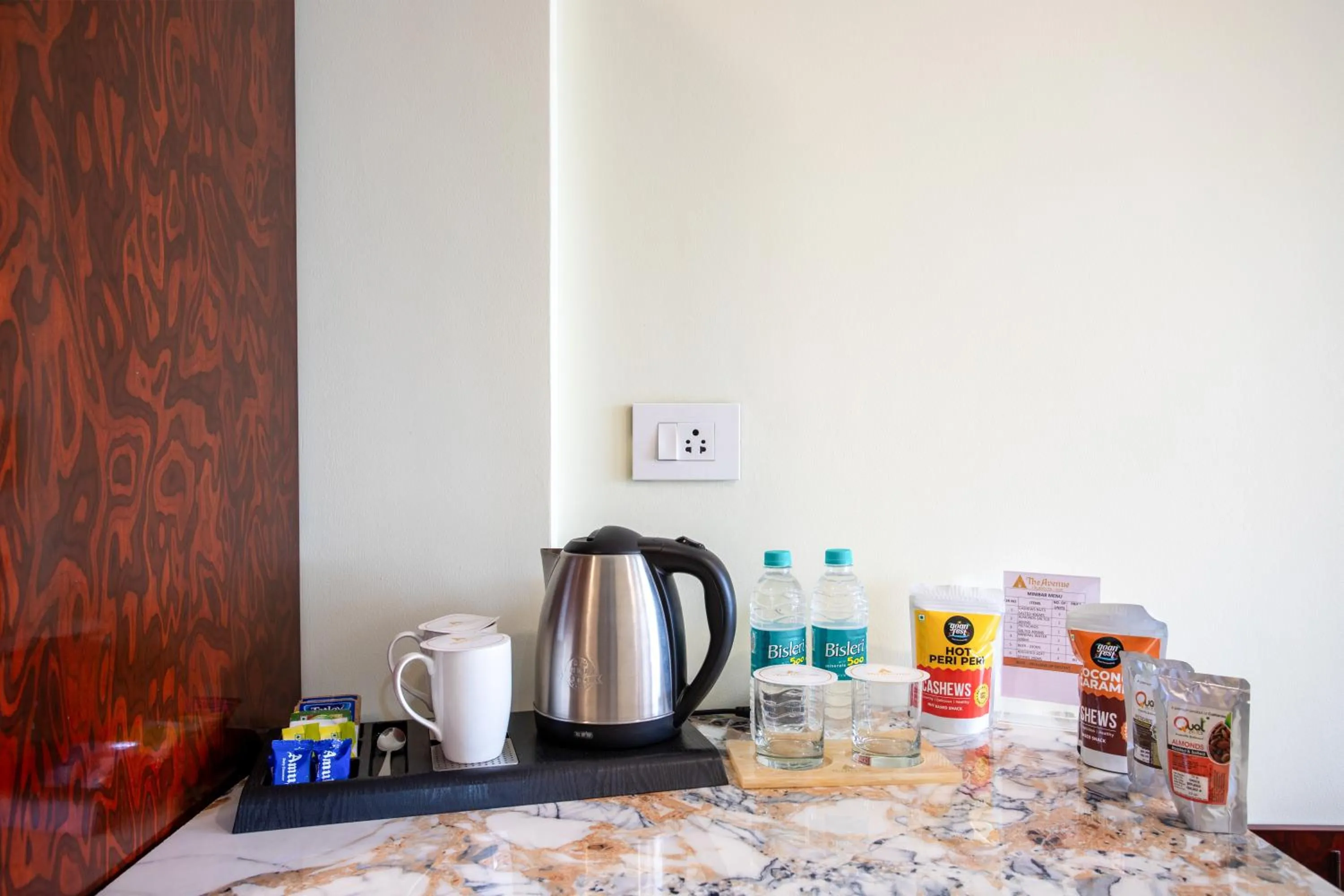 Coffee/tea facilities in The Avenue Grand