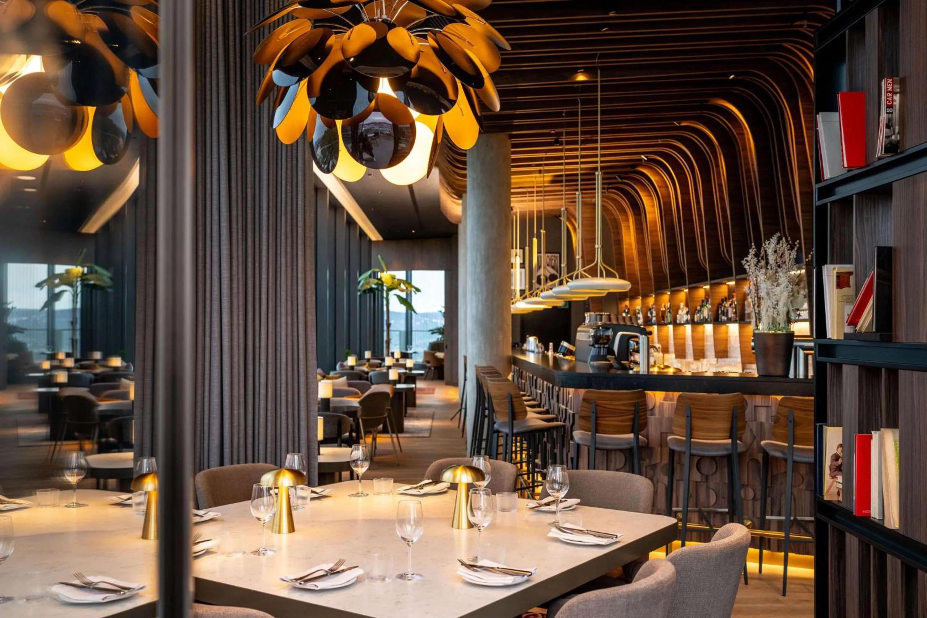 Lounge or bar in Radisson Blu Hotel at Porsche Design Tower Stuttgart