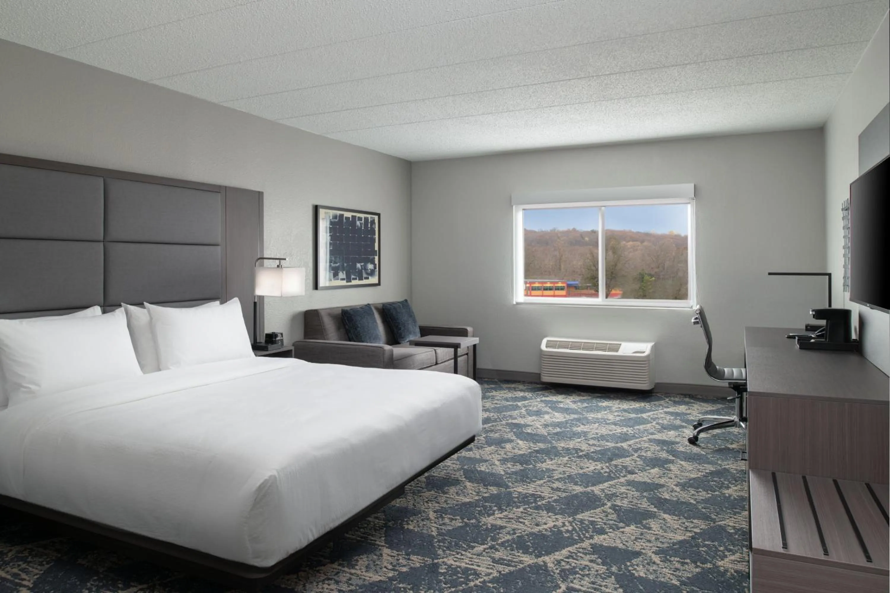 Photo of the whole room, Bed in Fairfield by Marriott Inn & Suites Framingham