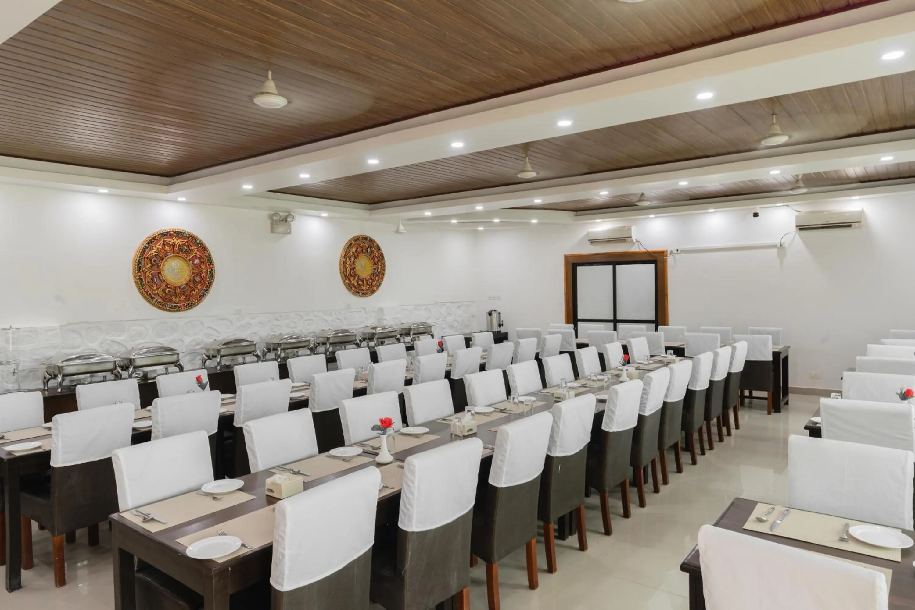 Meeting/conference room in Hotel Ratnasambhava