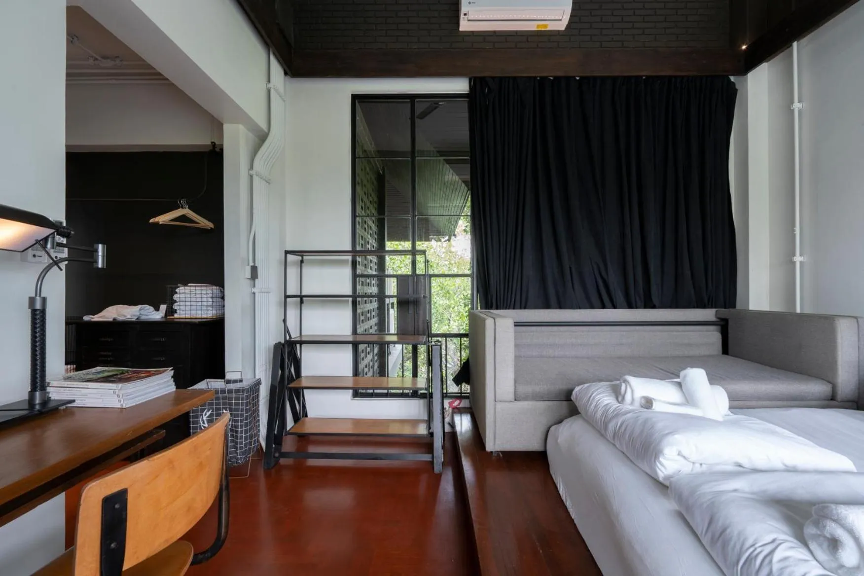 Bedroom in Phrip Phri Luxury Pool Villas