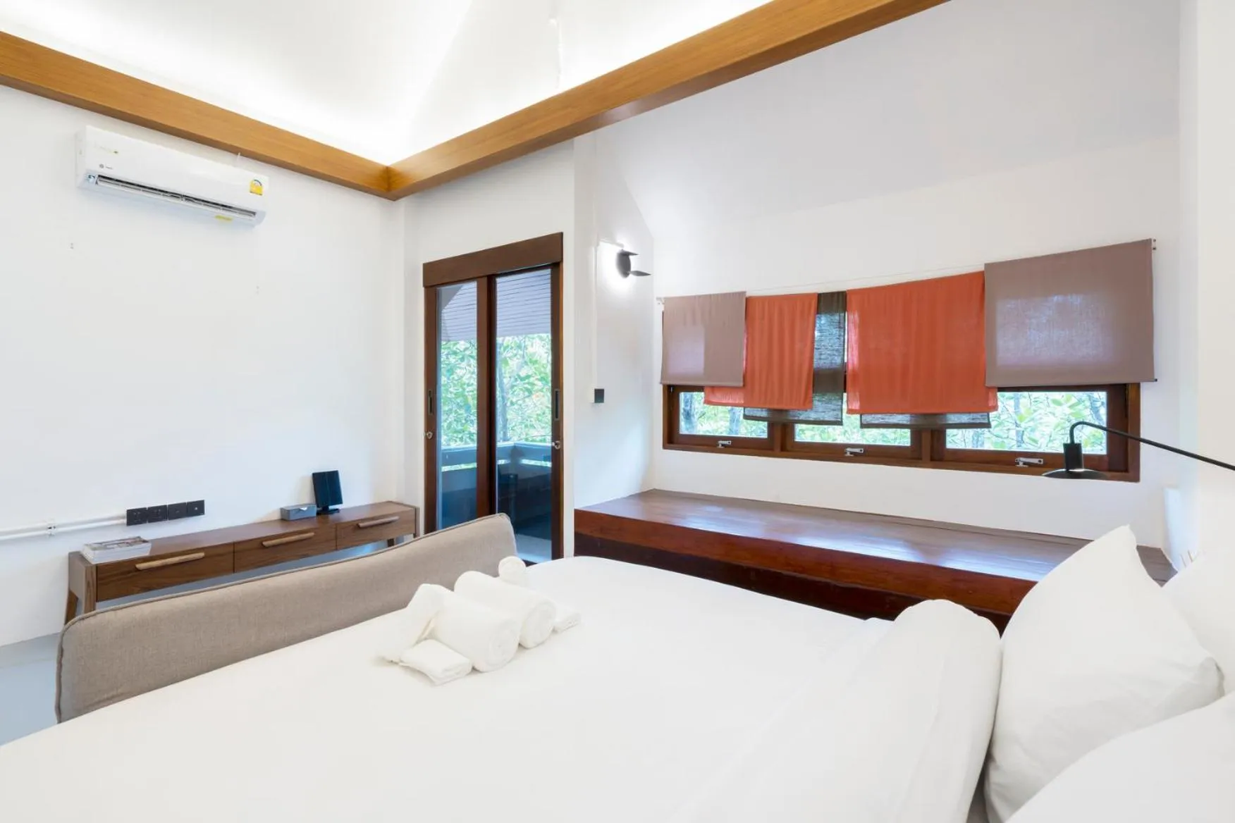 Bedroom in Phrip Phri Luxury Pool Villas