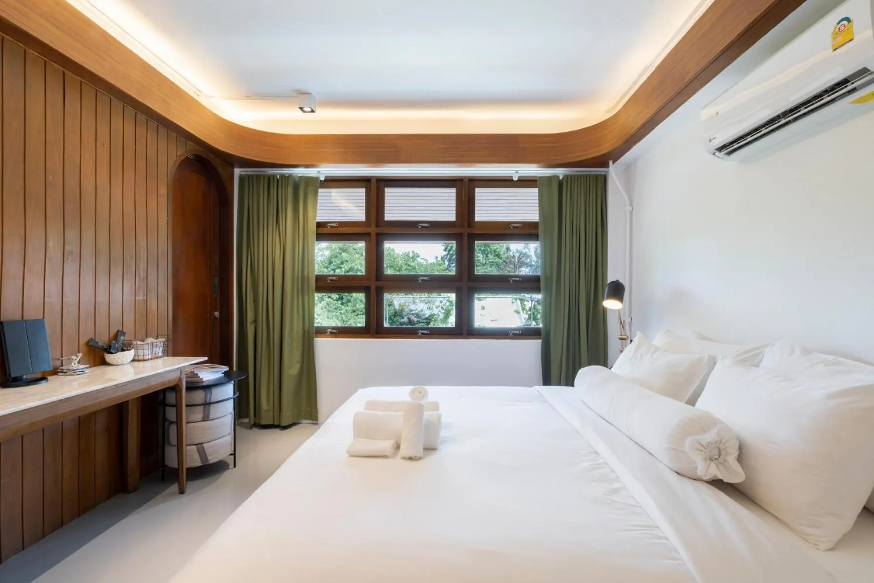 Bedroom in Phrip Phri Luxury Pool Villas