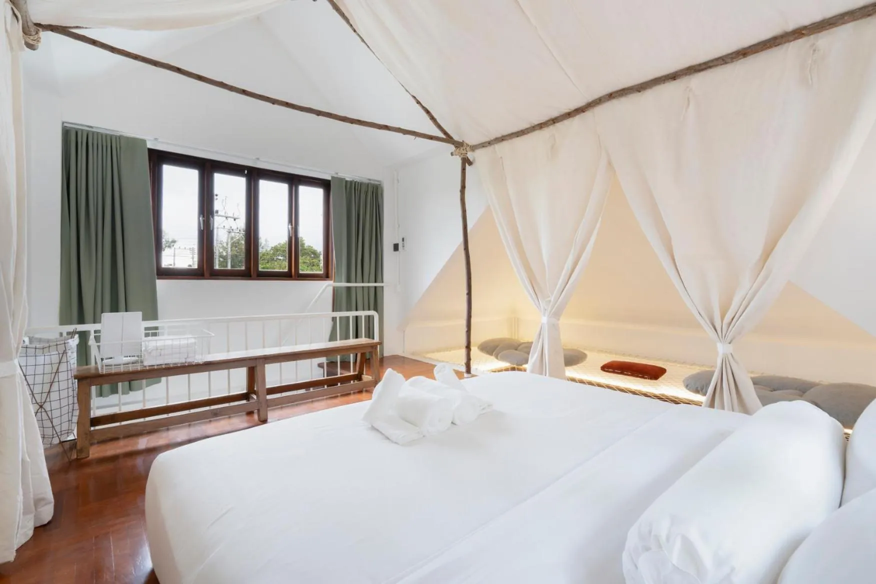 Bedroom in Phrip Phri Luxury Pool Villas