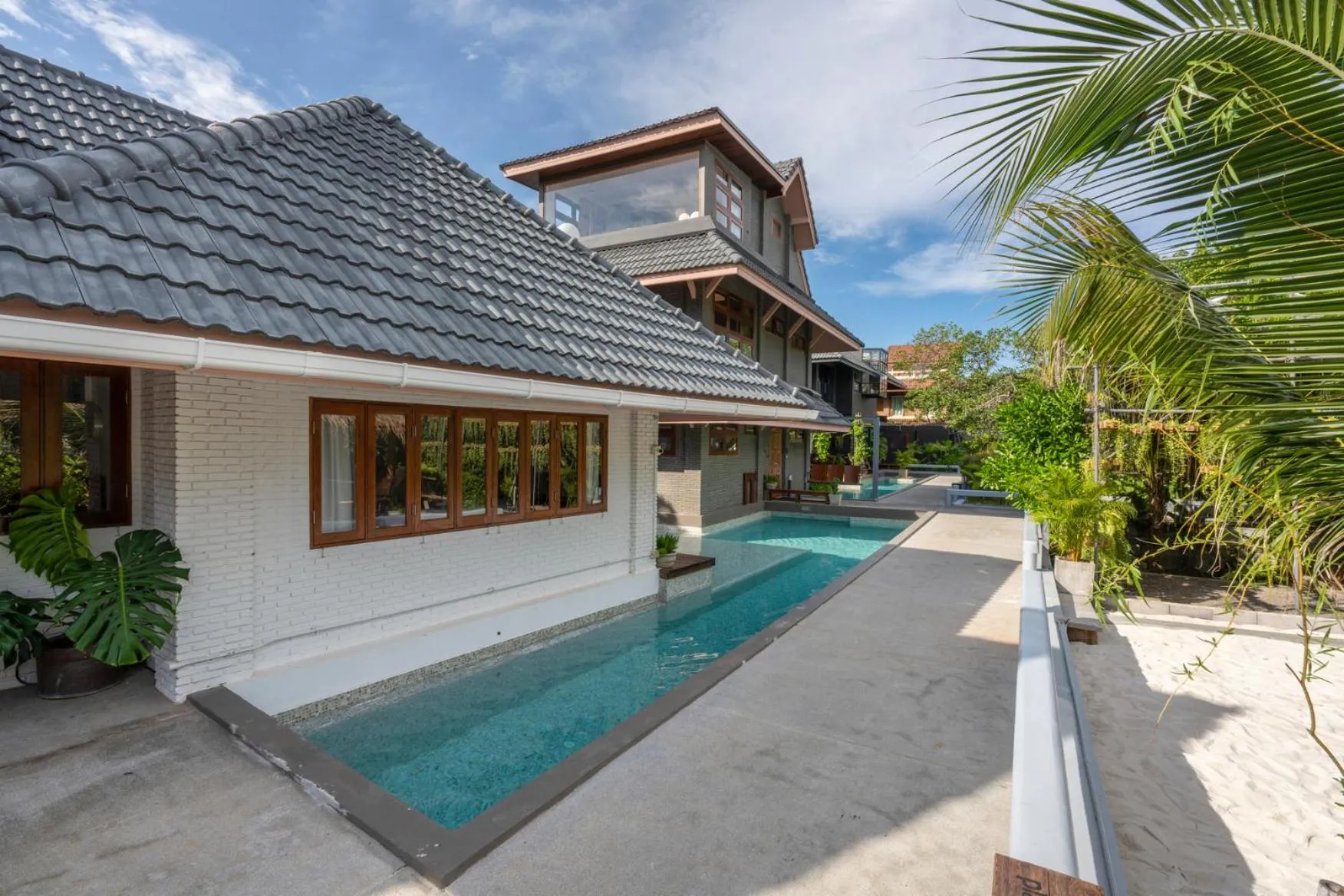 Property building in Phrip Phri Luxury Pool Villas