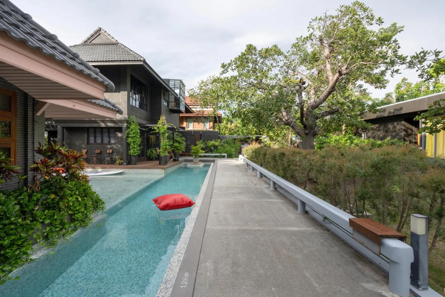 Swimming pool in Phrip Phri Luxury Pool Villas