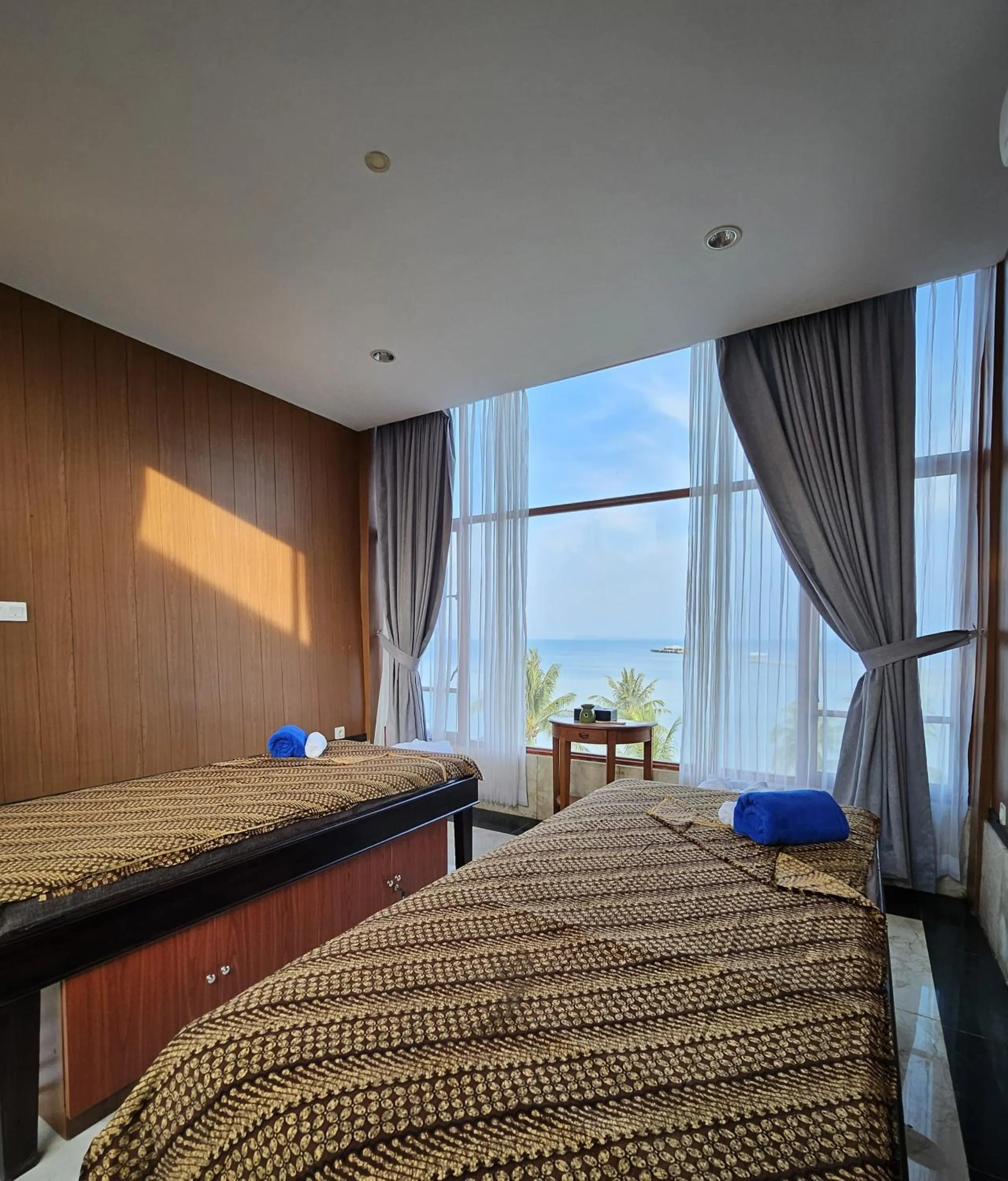 Spa and wellness centre/facilities, Bed in Agro Hotel Bintan