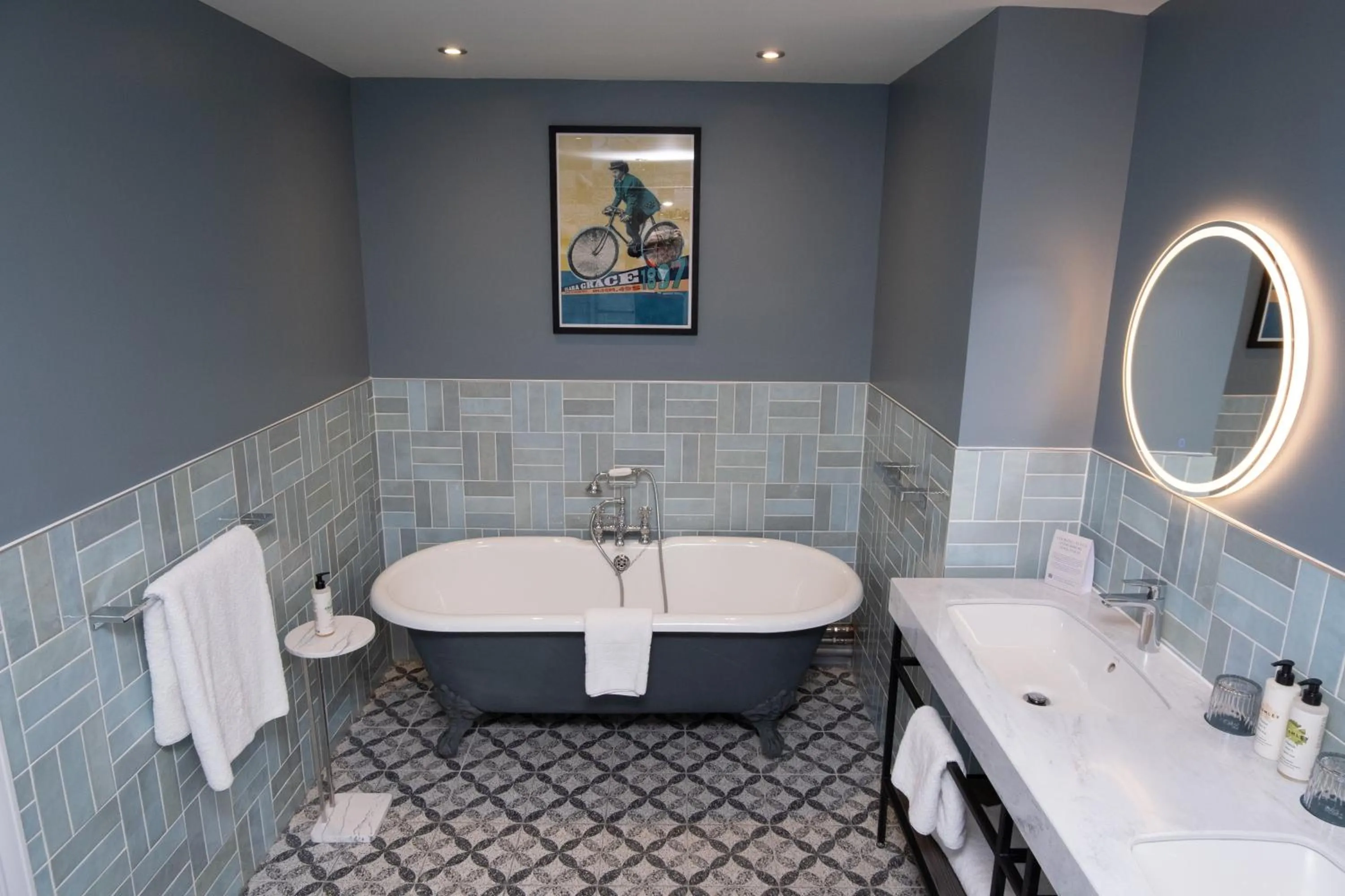 Bathroom in Hotel Indigo Coventry by IHG