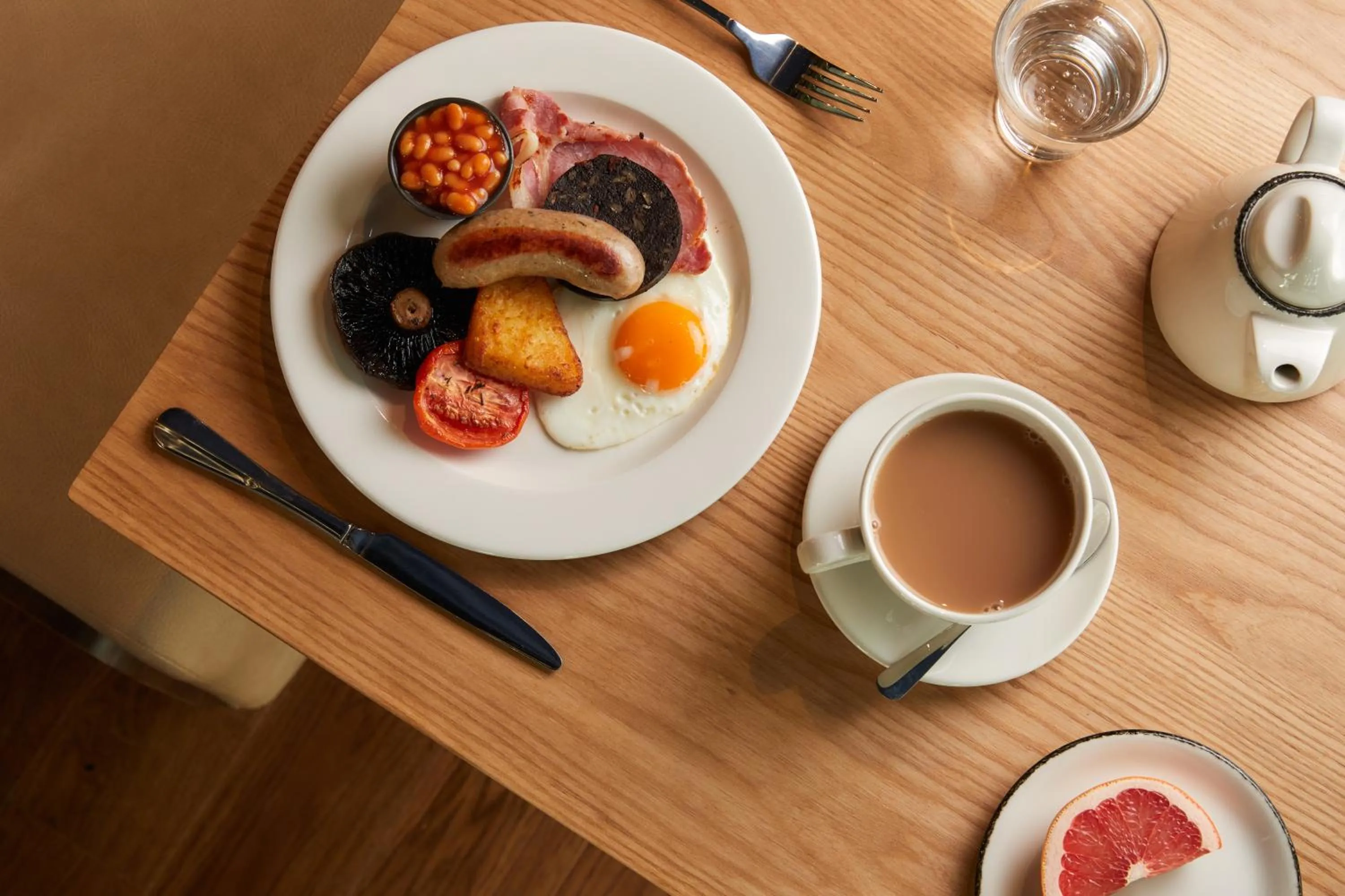 English/Irish breakfast in Hotel Indigo Coventry by IHG