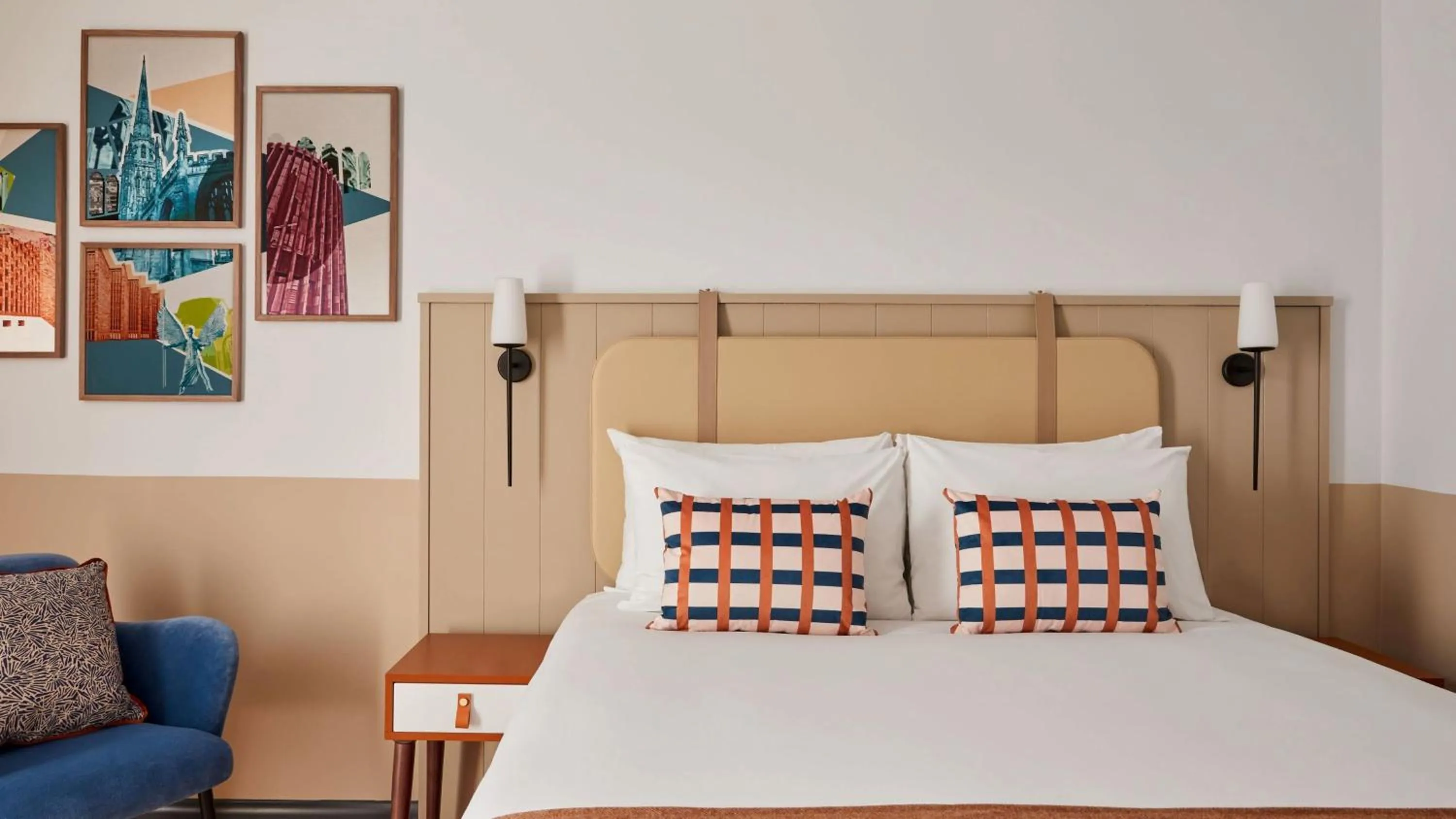 Photo of the whole room, Bed in Hotel Indigo Coventry by IHG